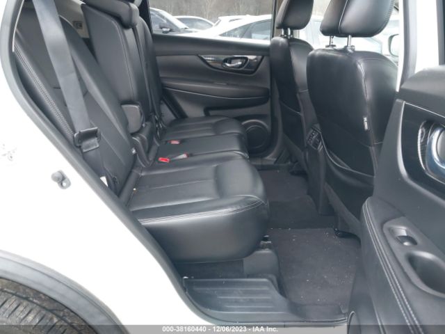 Photo 7 VIN: JN8AT2MV4JW320597 - NISSAN ROGUE 