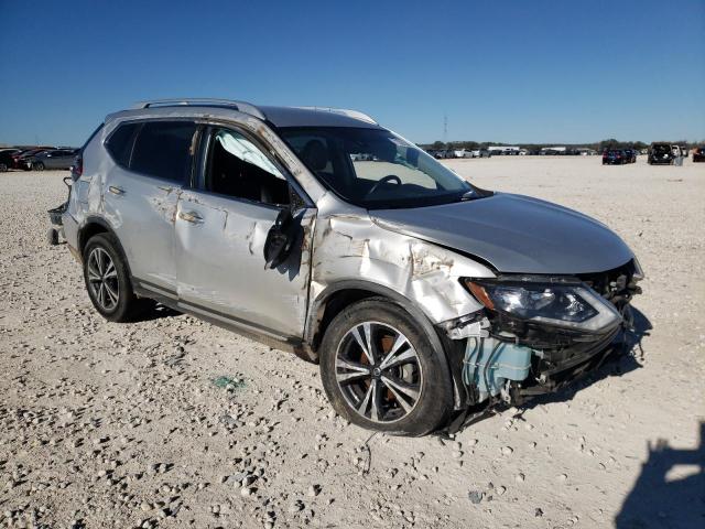 Photo 3 VIN: JN8AT2MV4JW321782 - NISSAN ROGUE 