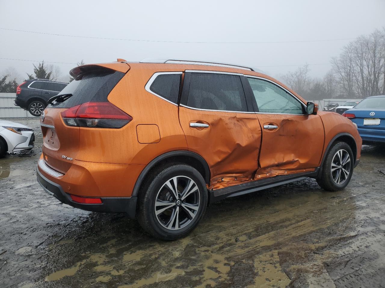 Photo 2 VIN: JN8AT2MV4KW370708 - NISSAN ROGUE 