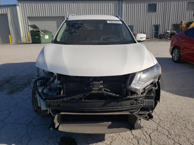 Photo 4 VIN: JN8AT2MV4KW373057 - NISSAN ROGUE 