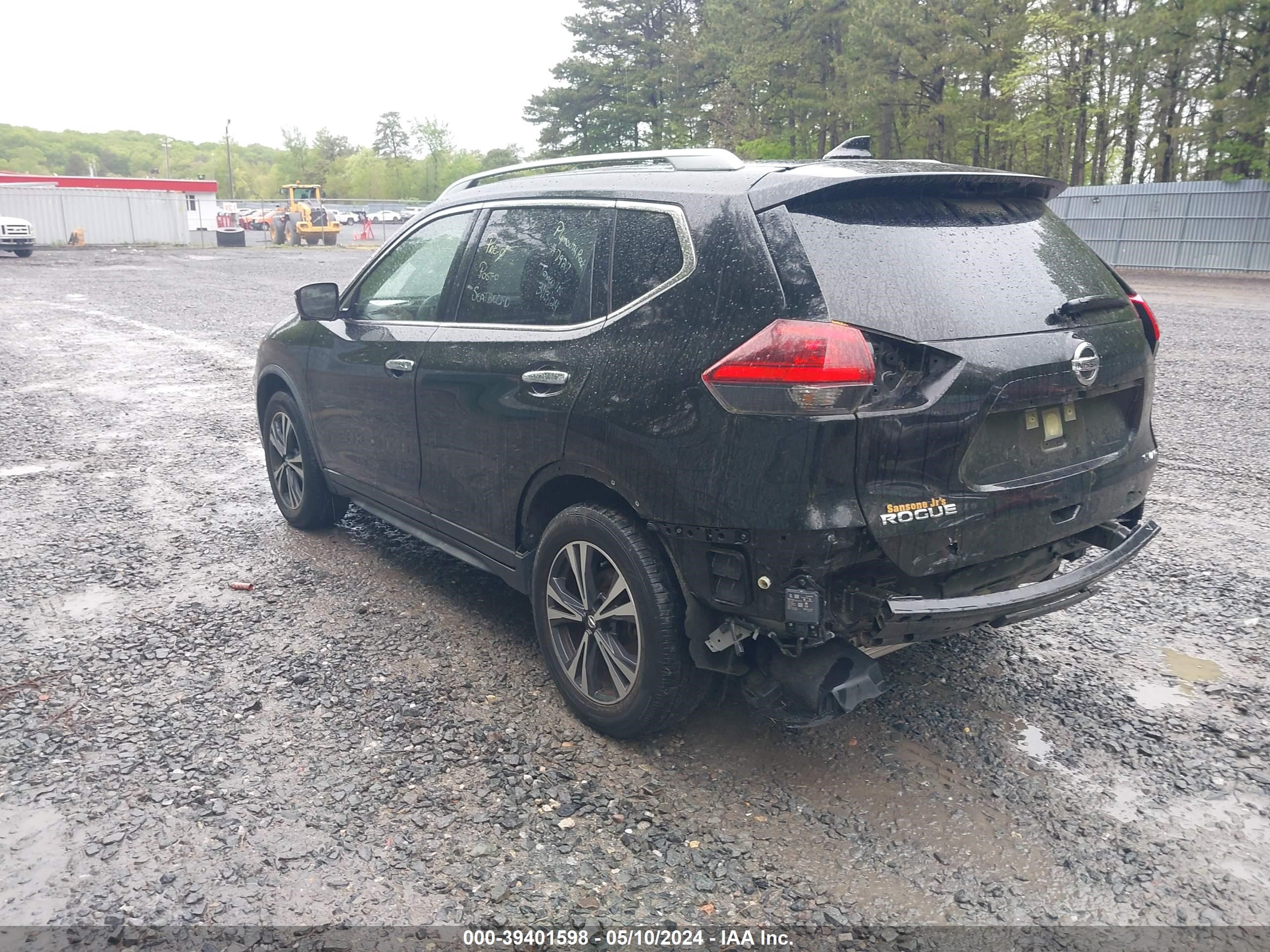 Photo 2 VIN: JN8AT2MV4KW379277 - NISSAN ROGUE 