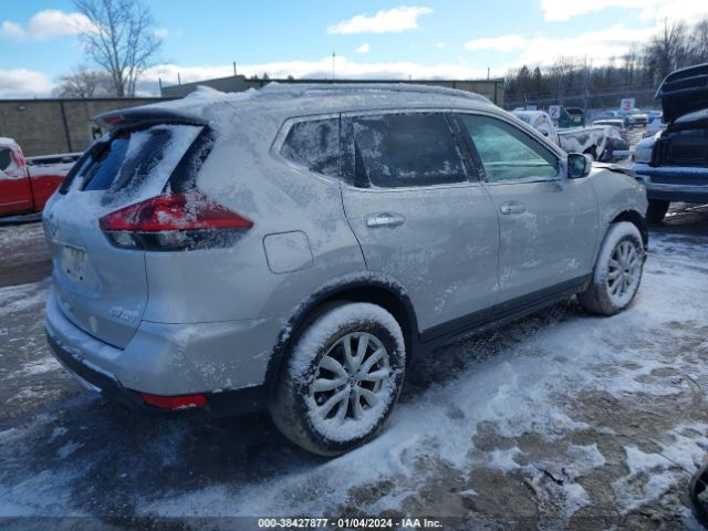 Photo 3 VIN: JN8AT2MV4LW103800 - NISSAN ROGUE 