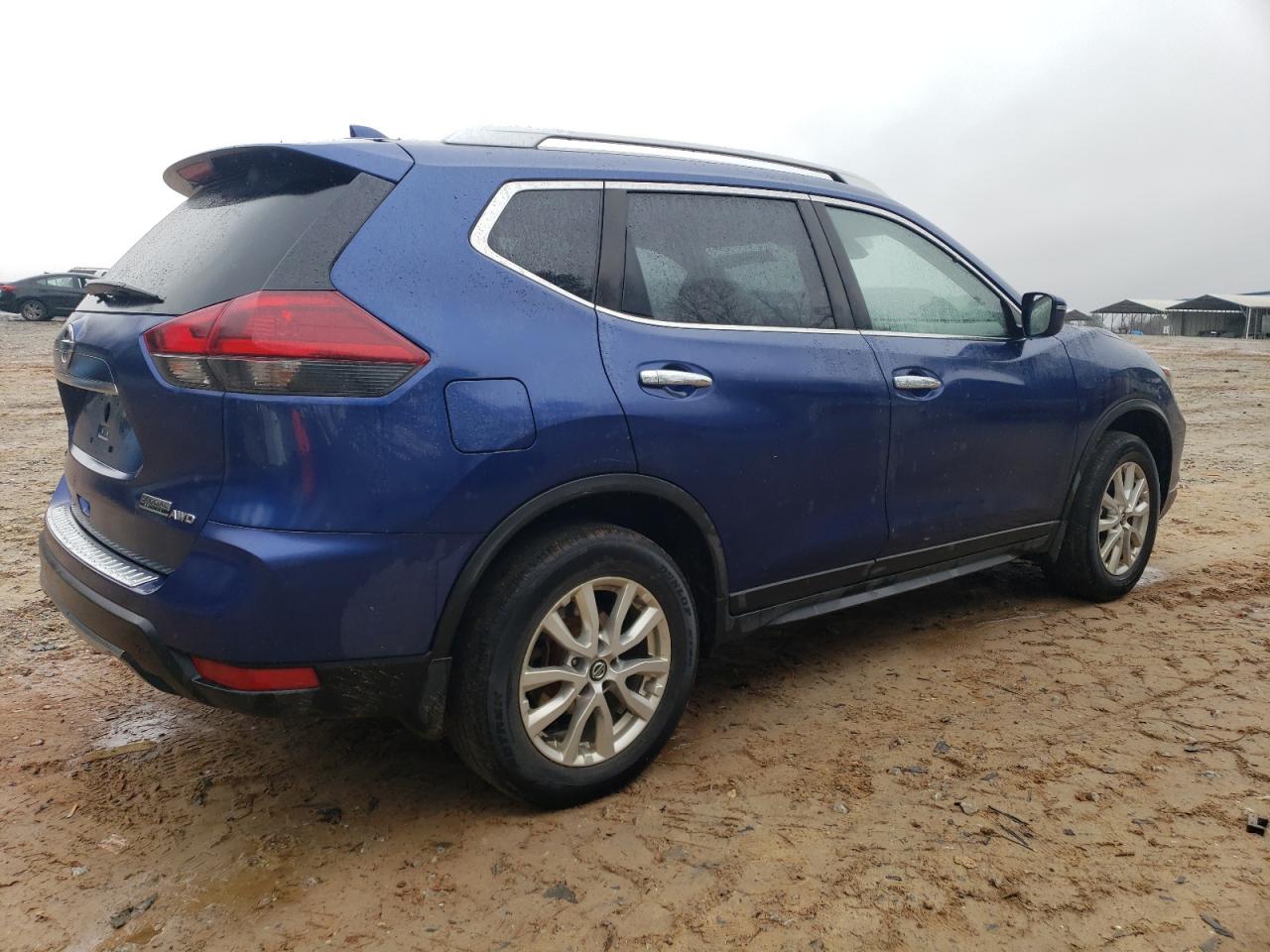 Photo 2 VIN: JN8AT2MV4LW123707 - NISSAN ROGUE 