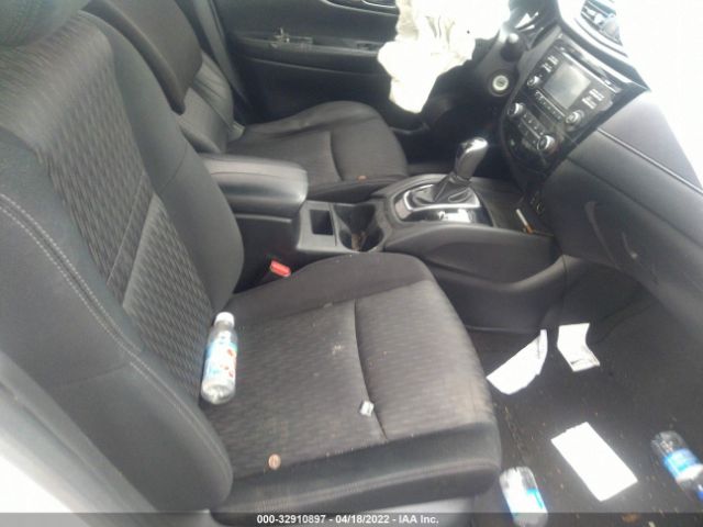 Photo 4 VIN: JN8AT2MV5HW023400 - NISSAN ROGUE 