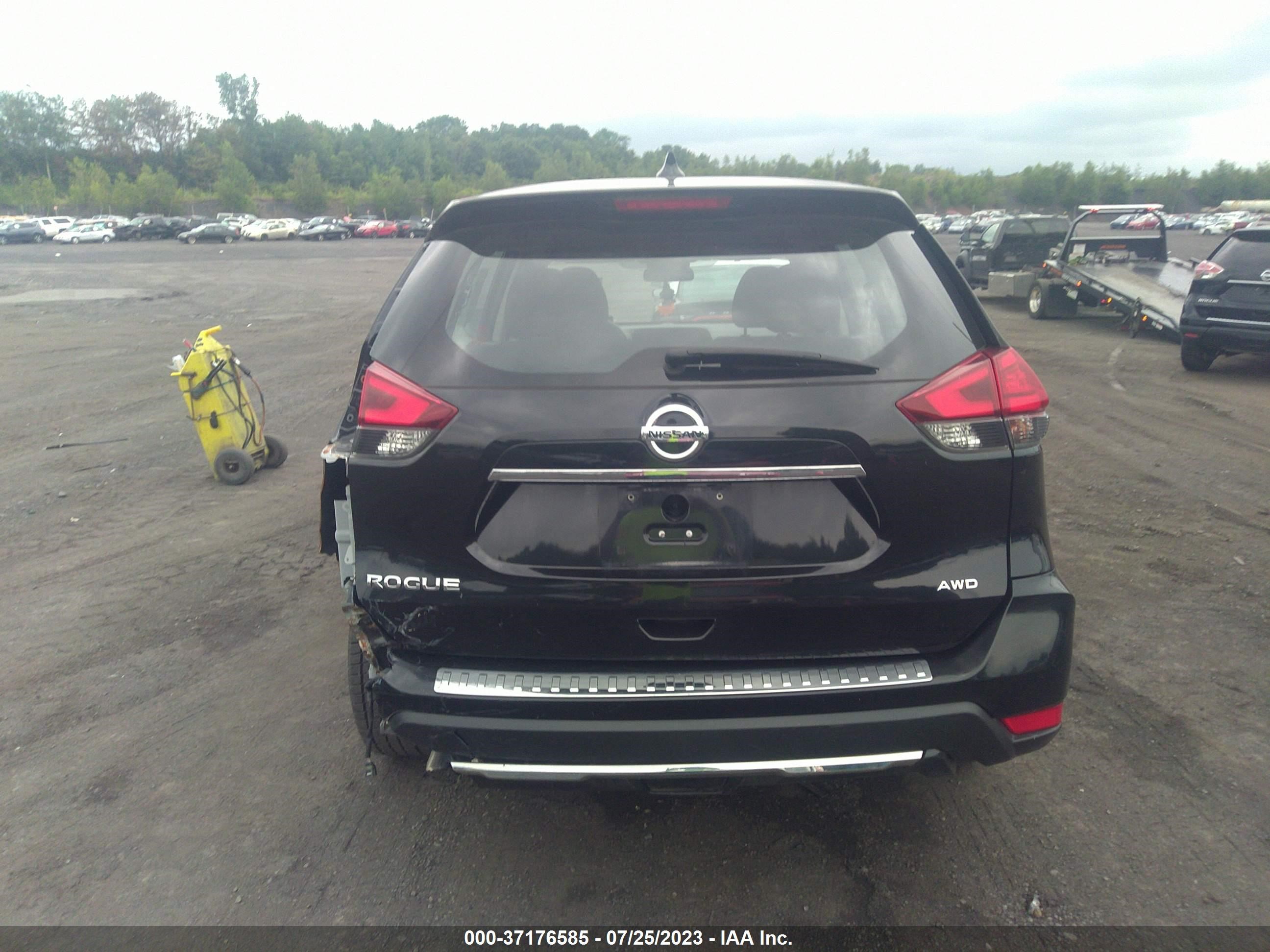 Photo 14 VIN: JN8AT2MV5HW027446 - NISSAN ROGUE 