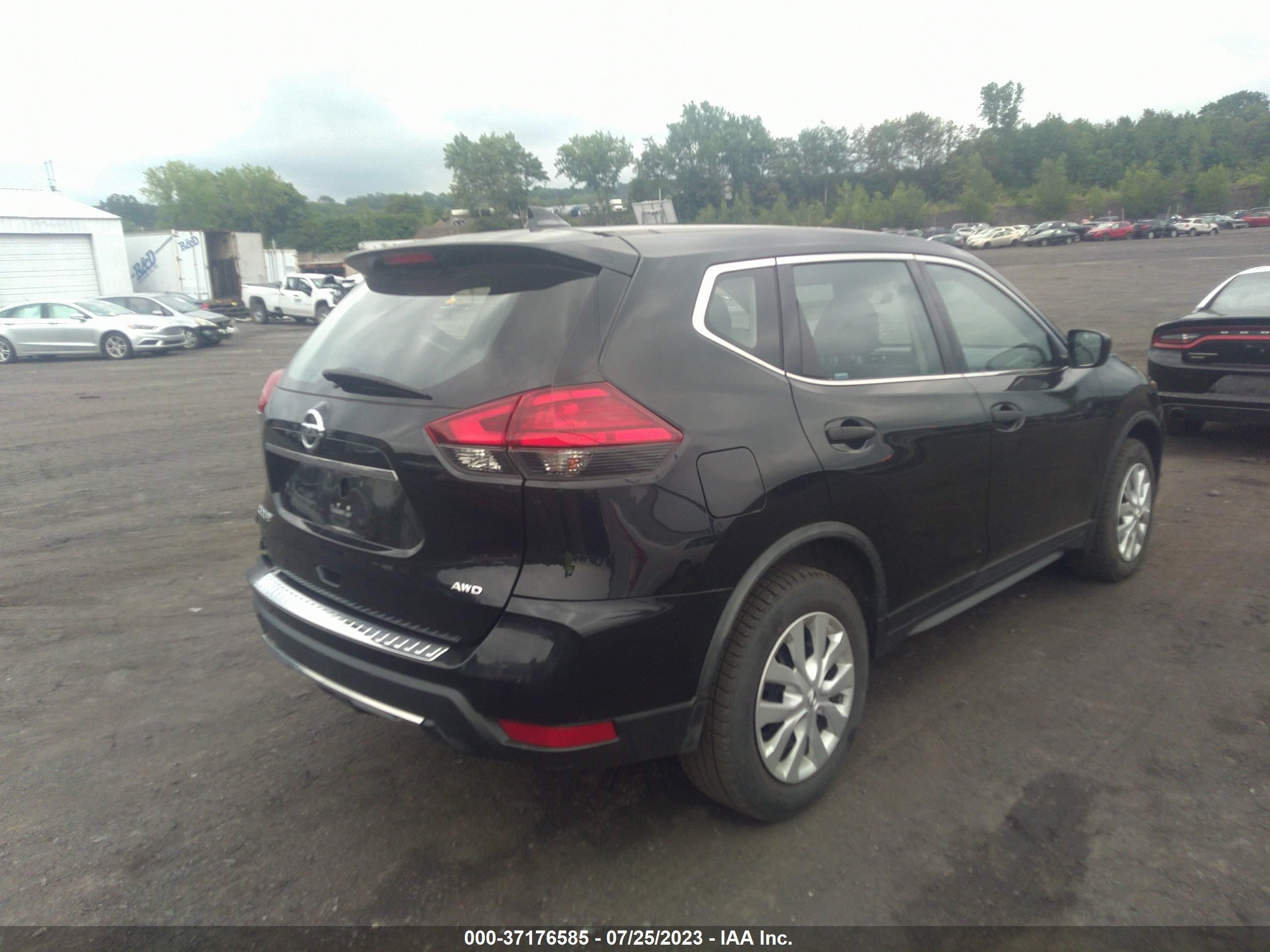 Photo 3 VIN: JN8AT2MV5HW027446 - NISSAN ROGUE 