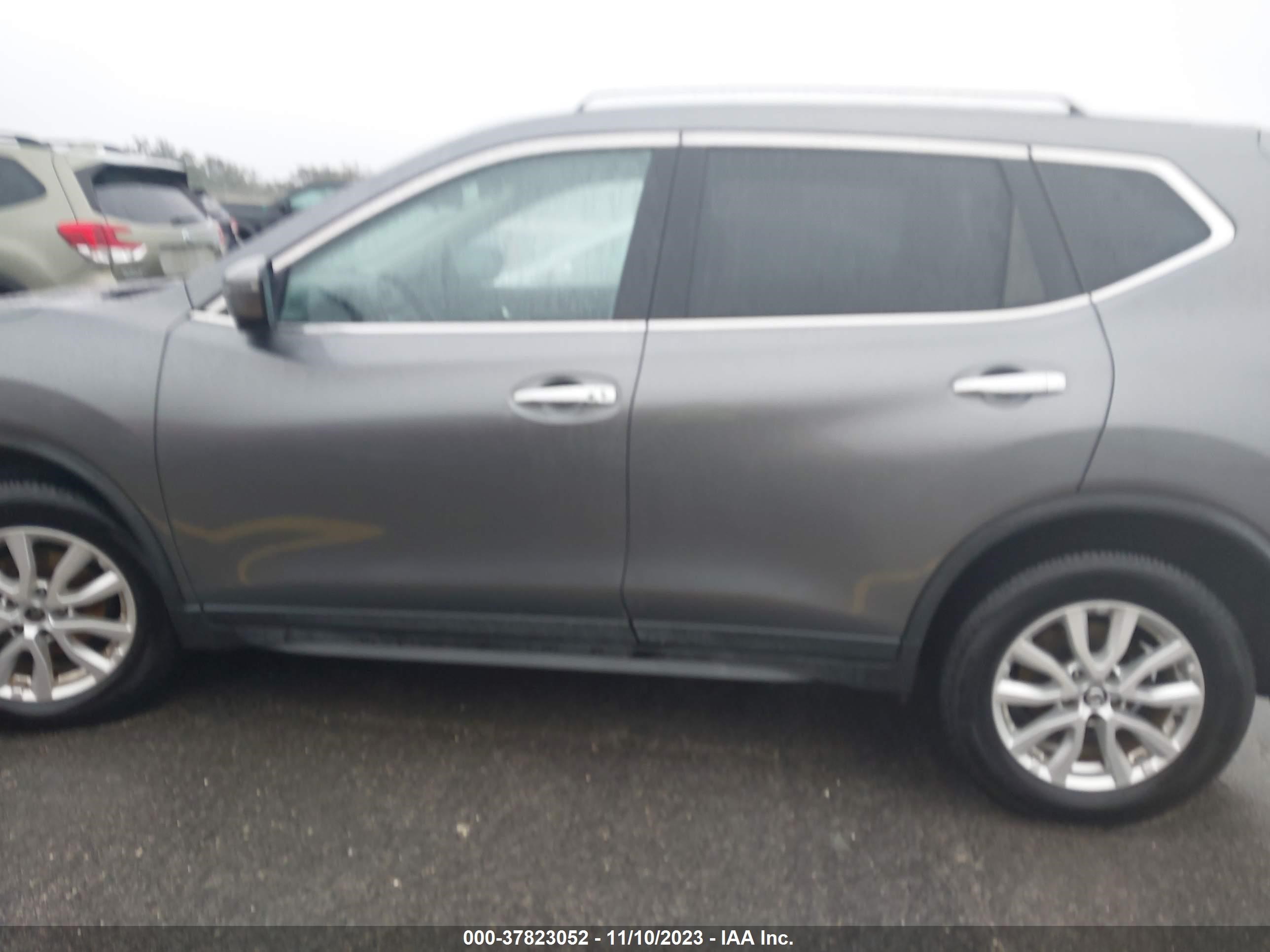 Photo 13 VIN: JN8AT2MV5HW269881 - NISSAN ROGUE 