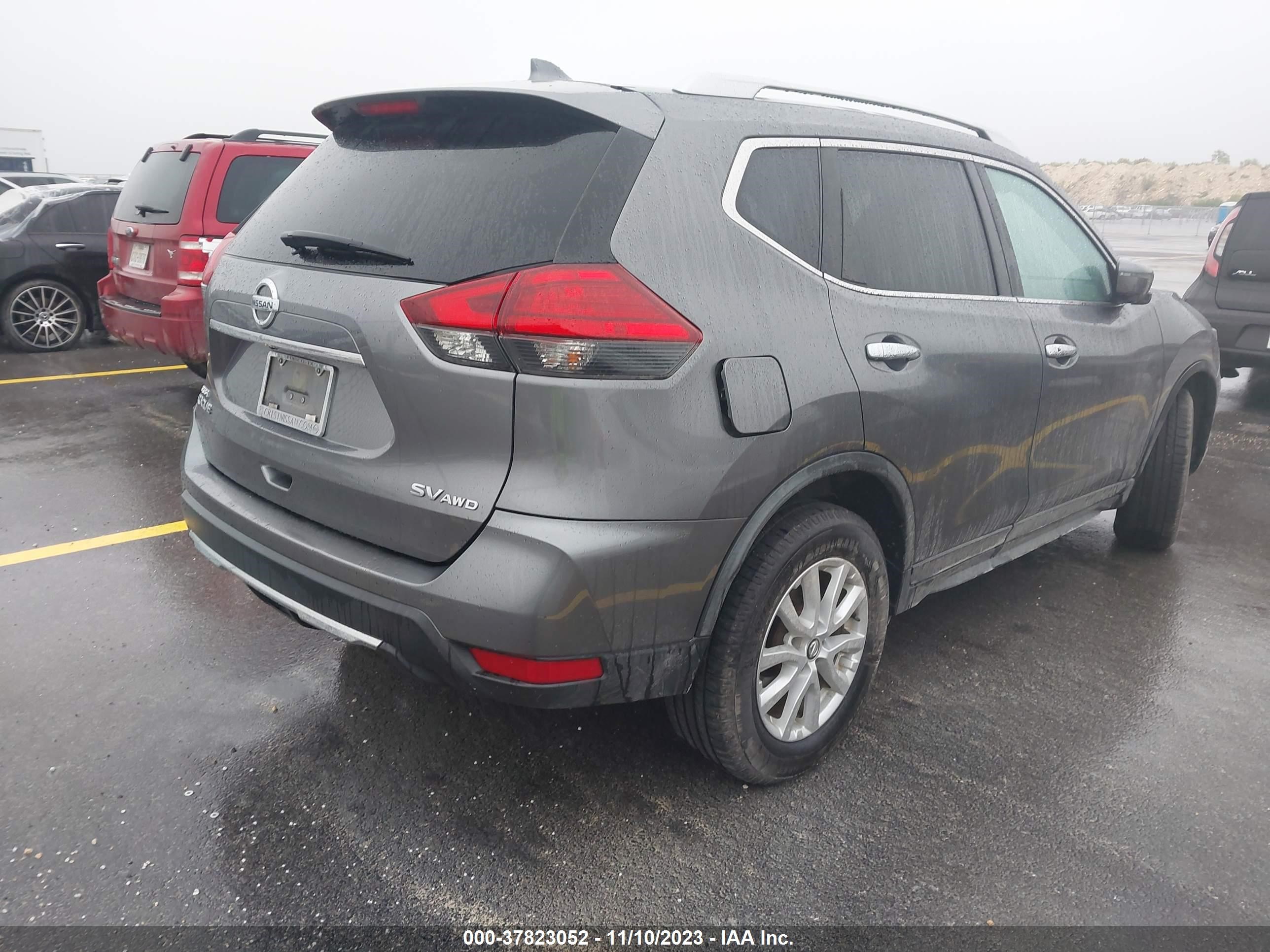 Photo 3 VIN: JN8AT2MV5HW269881 - NISSAN ROGUE 