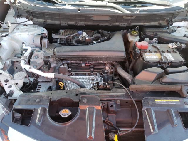 Photo 6 VIN: JN8AT2MV5HW281657 - NISSAN ROGUE 