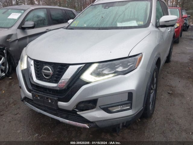 Photo 5 VIN: JN8AT2MV5JW302951 - NISSAN ROGUE 