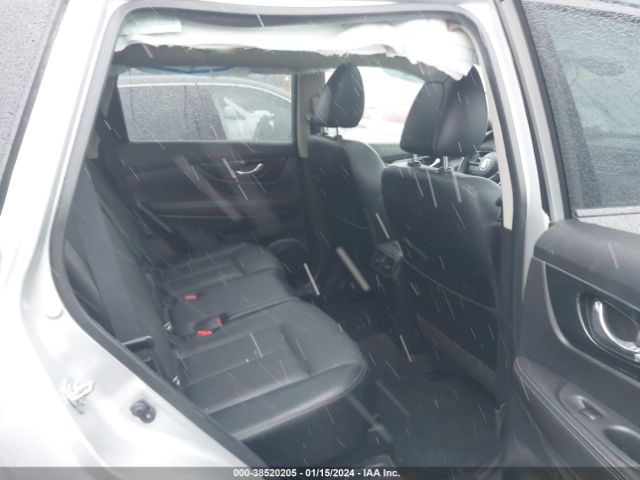 Photo 7 VIN: JN8AT2MV5JW302951 - NISSAN ROGUE 