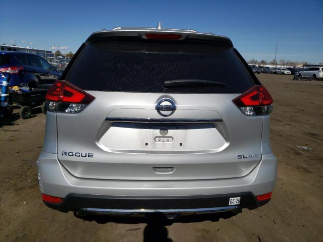 Photo 5 VIN: JN8AT2MV5JW325632 - NISSAN ROGUE 