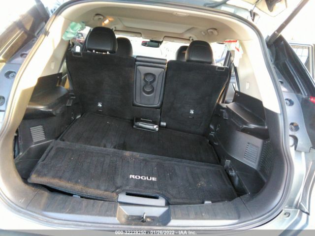 Photo 5 VIN: JN8AT2MV5JW330717 - NISSAN ROGUE 