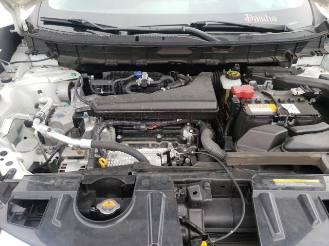 Photo 6 VIN: JN8AT2MV5JW344777 - NISSAN ROGUE 