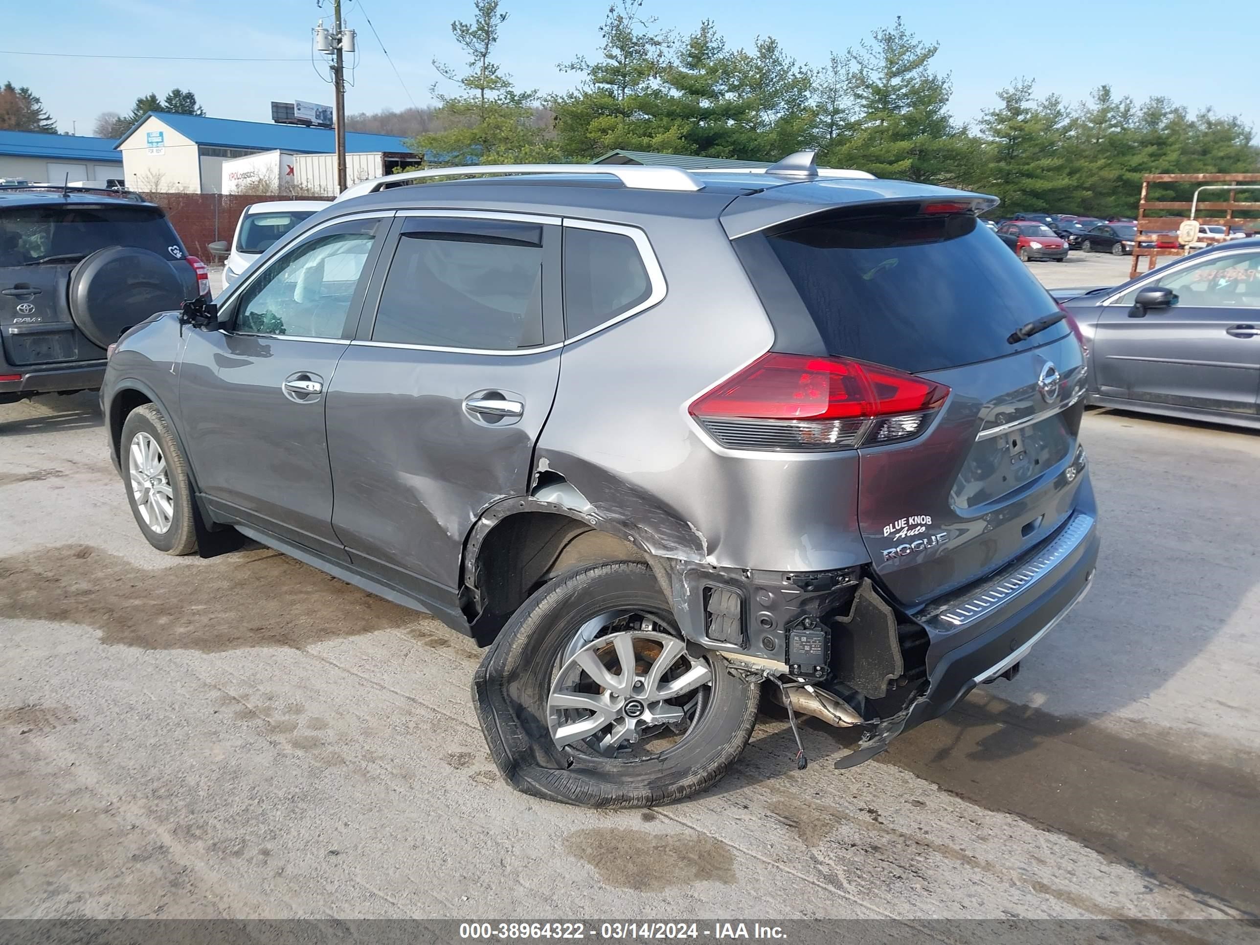 Photo 2 VIN: JN8AT2MV5LW140807 - NISSAN ROGUE 