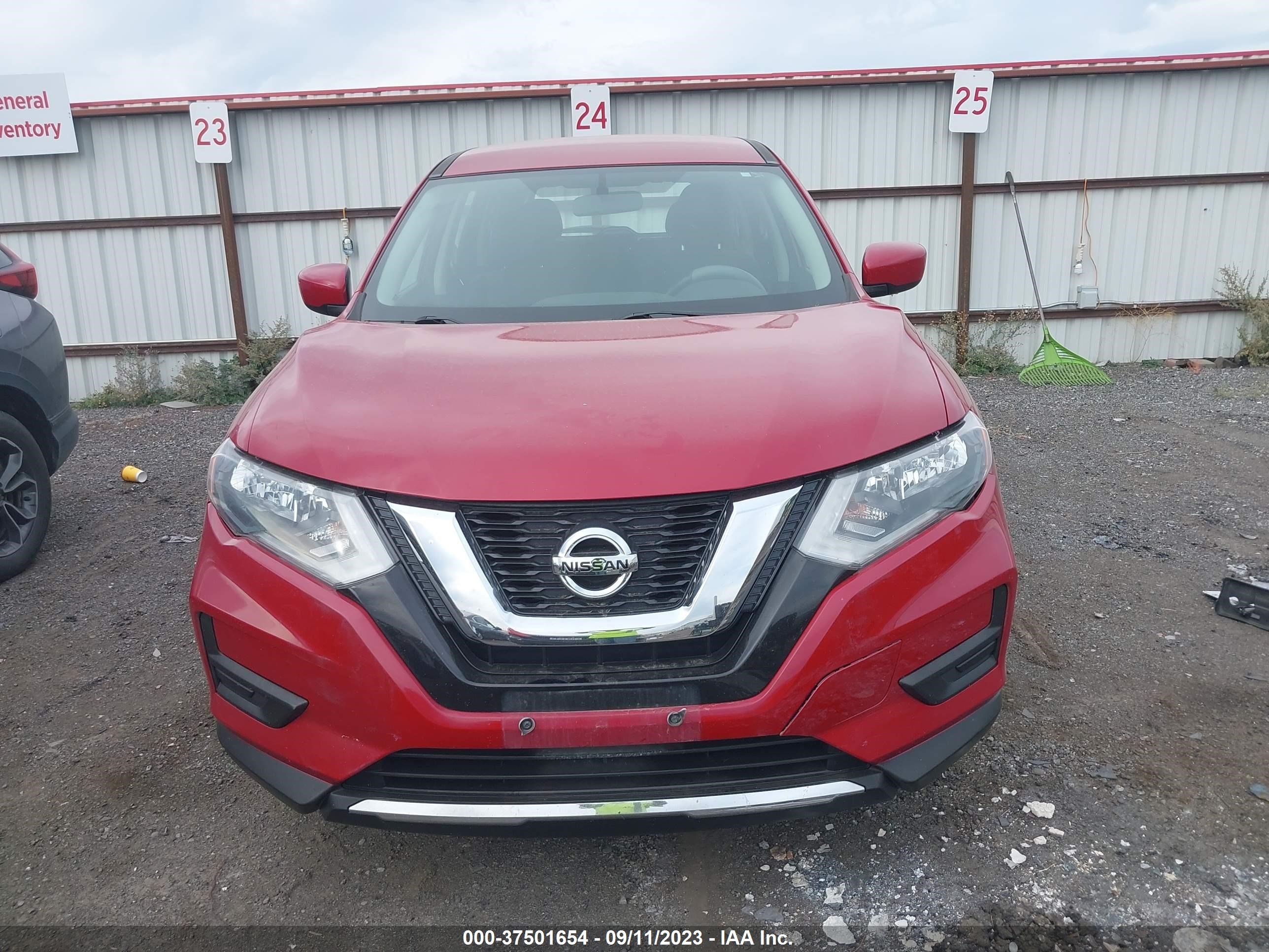 Photo 11 VIN: JN8AT2MV6HW004256 - NISSAN ROGUE 