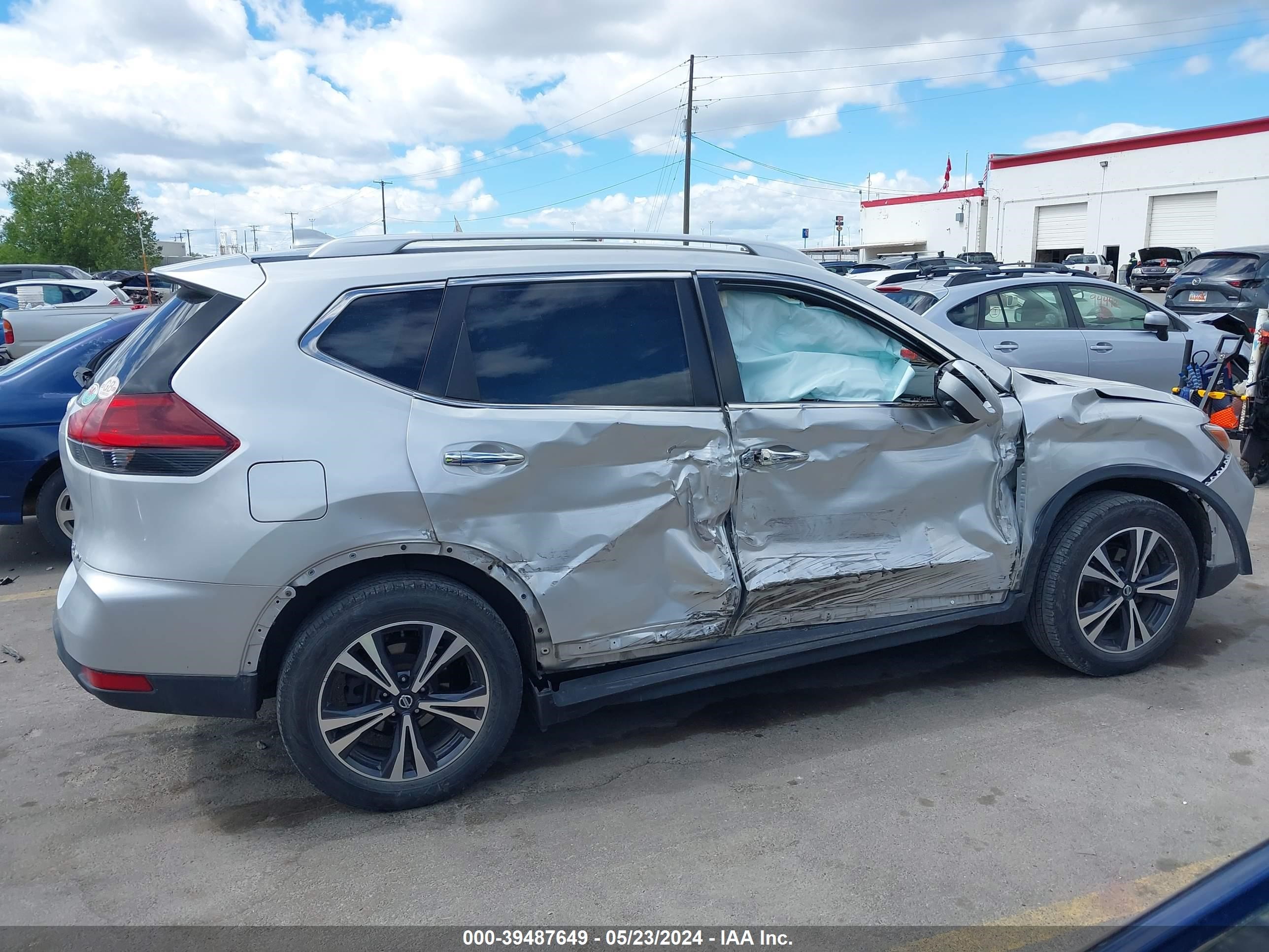 Photo 12 VIN: JN8AT2MV6JW319662 - NISSAN ROGUE 