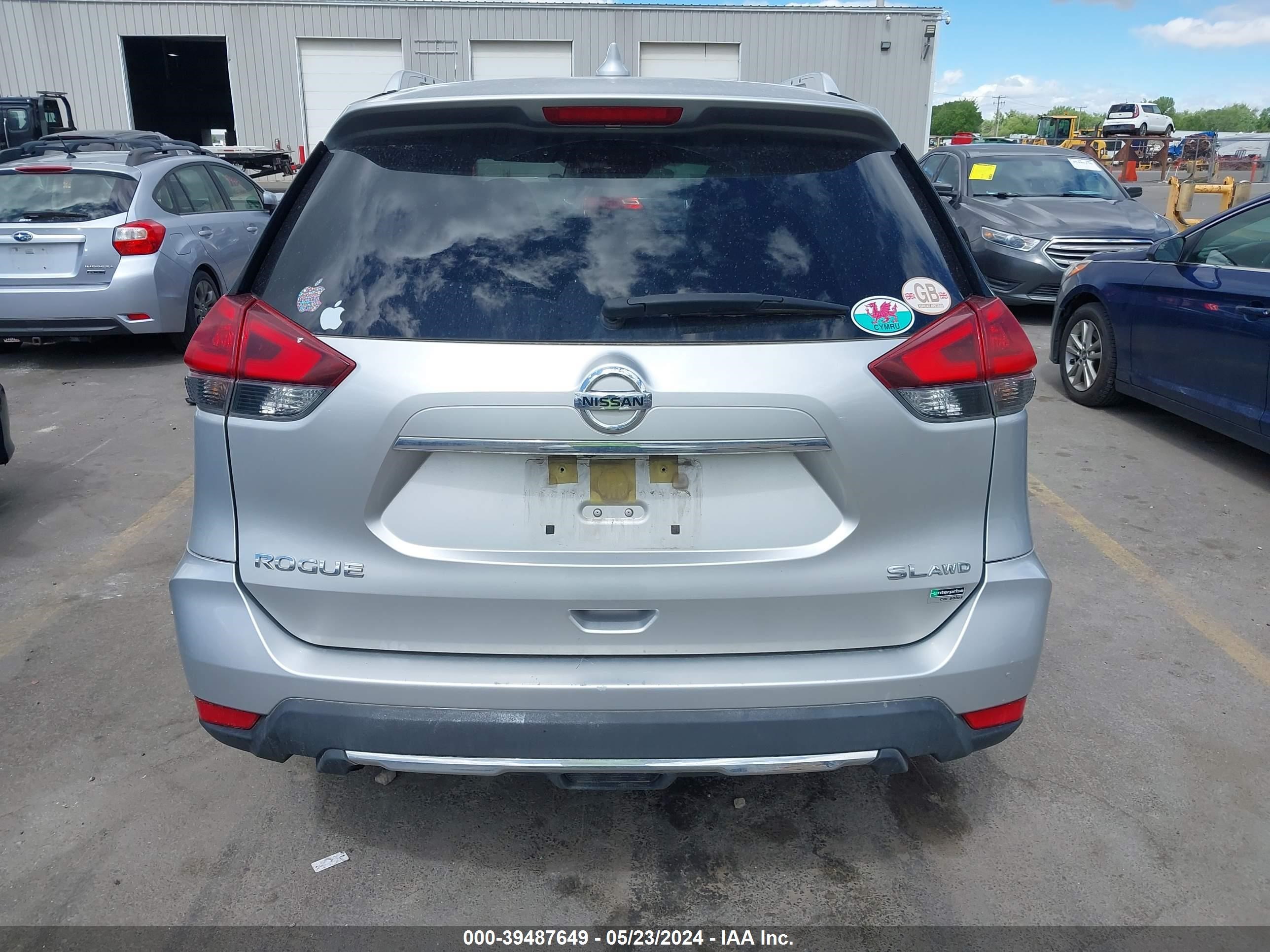 Photo 15 VIN: JN8AT2MV6JW319662 - NISSAN ROGUE 