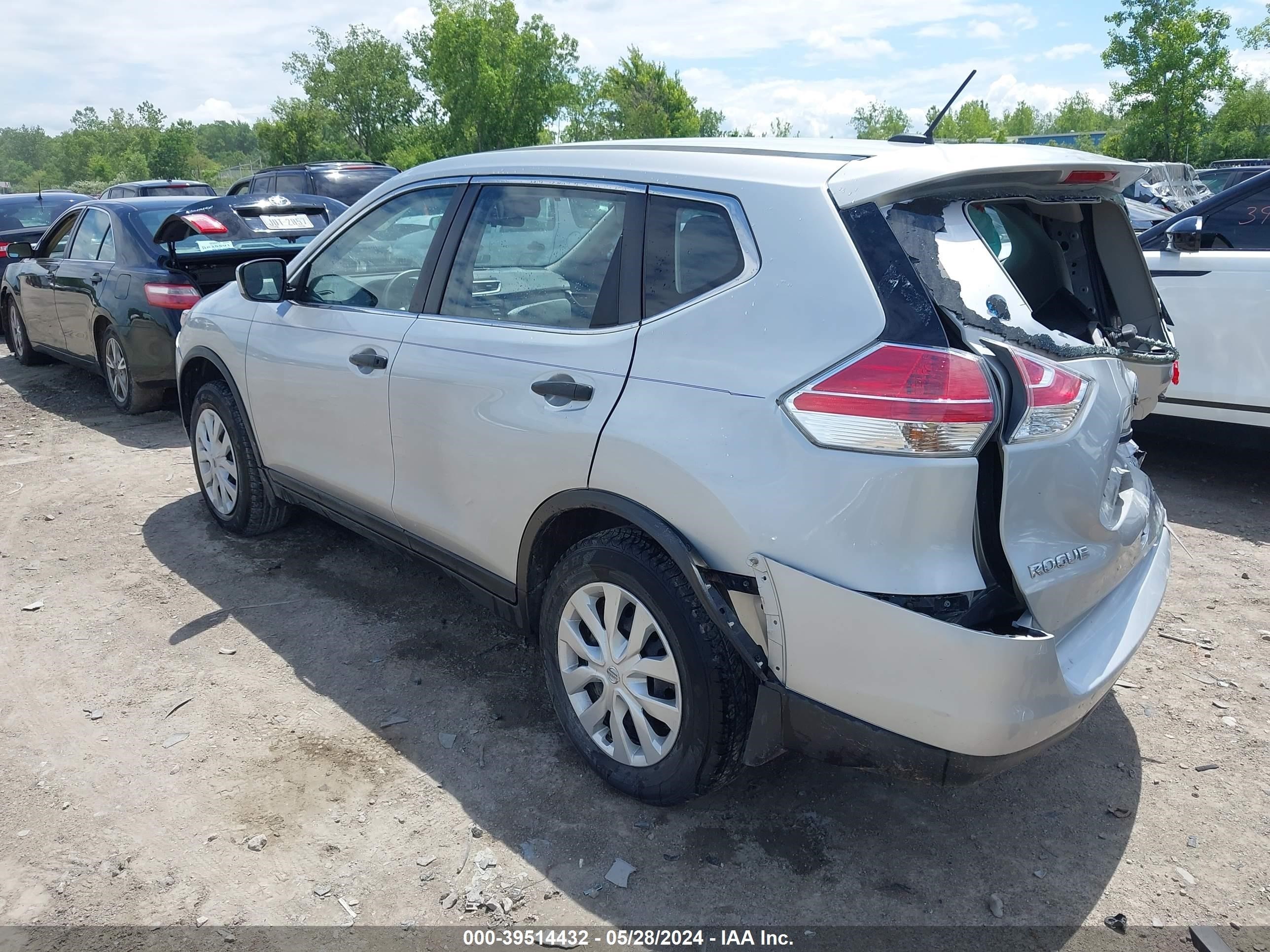 Photo 2 VIN: JN8AT2MV7GW145920 - NISSAN ROGUE 