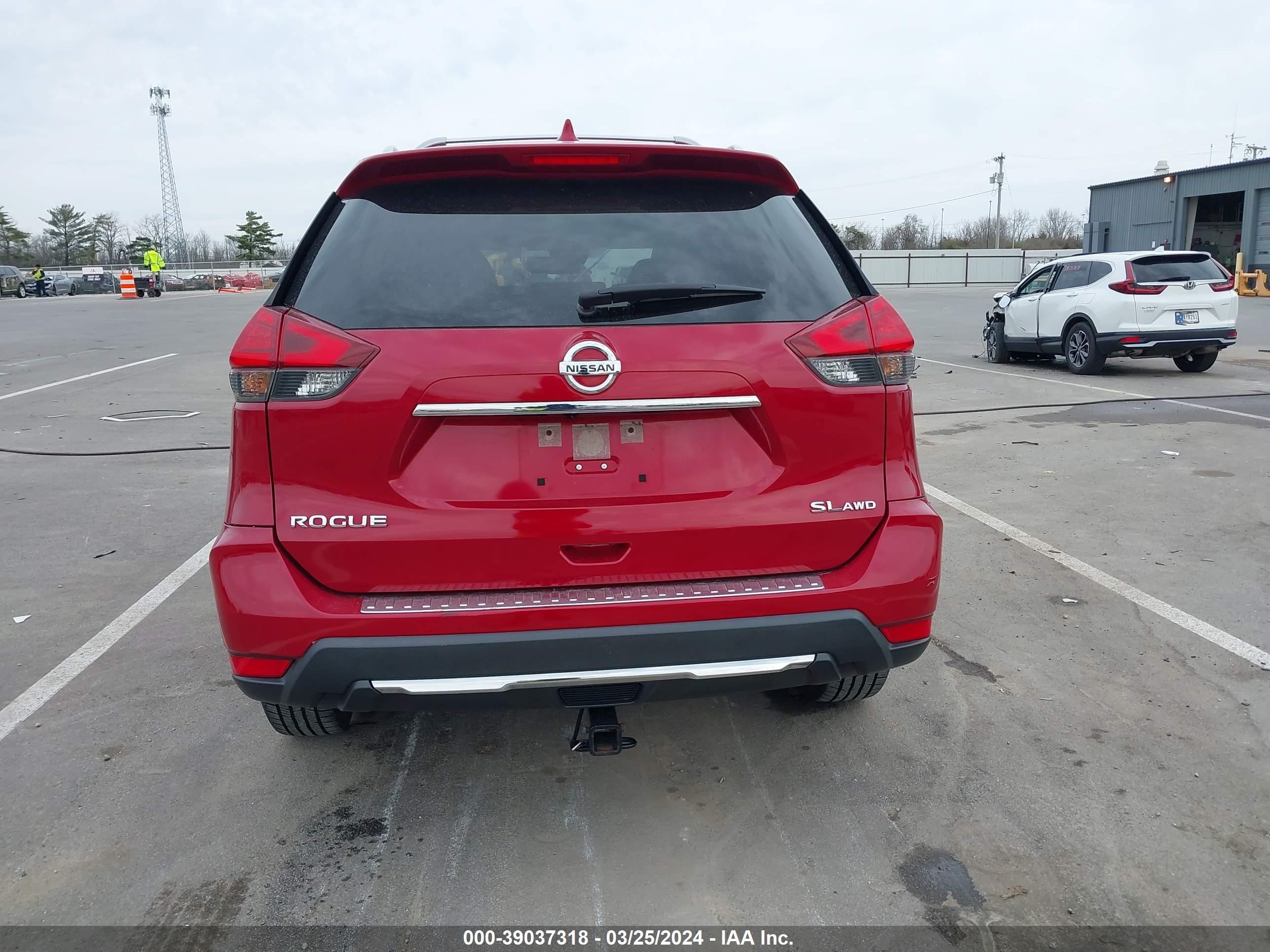 Photo 16 VIN: JN8AT2MV7HW281160 - NISSAN ROGUE 