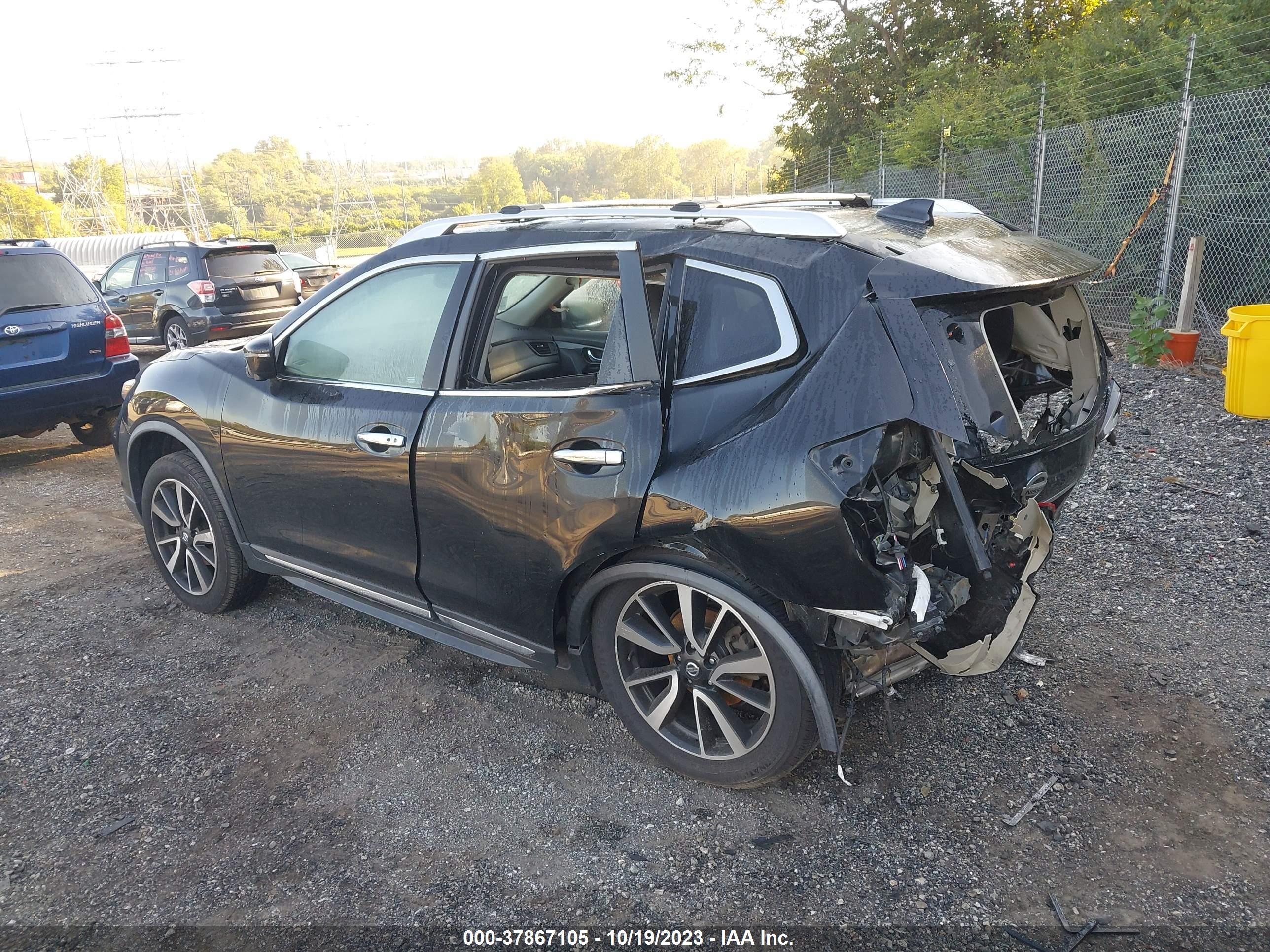 Photo 2 VIN: JN8AT2MV7JW322781 - NISSAN ROGUE 