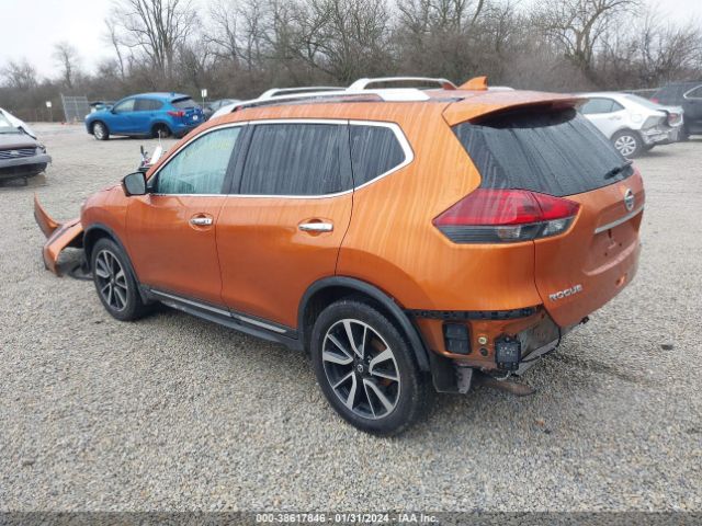 Photo 2 VIN: JN8AT2MV7JW324045 - NISSAN ROGUE 