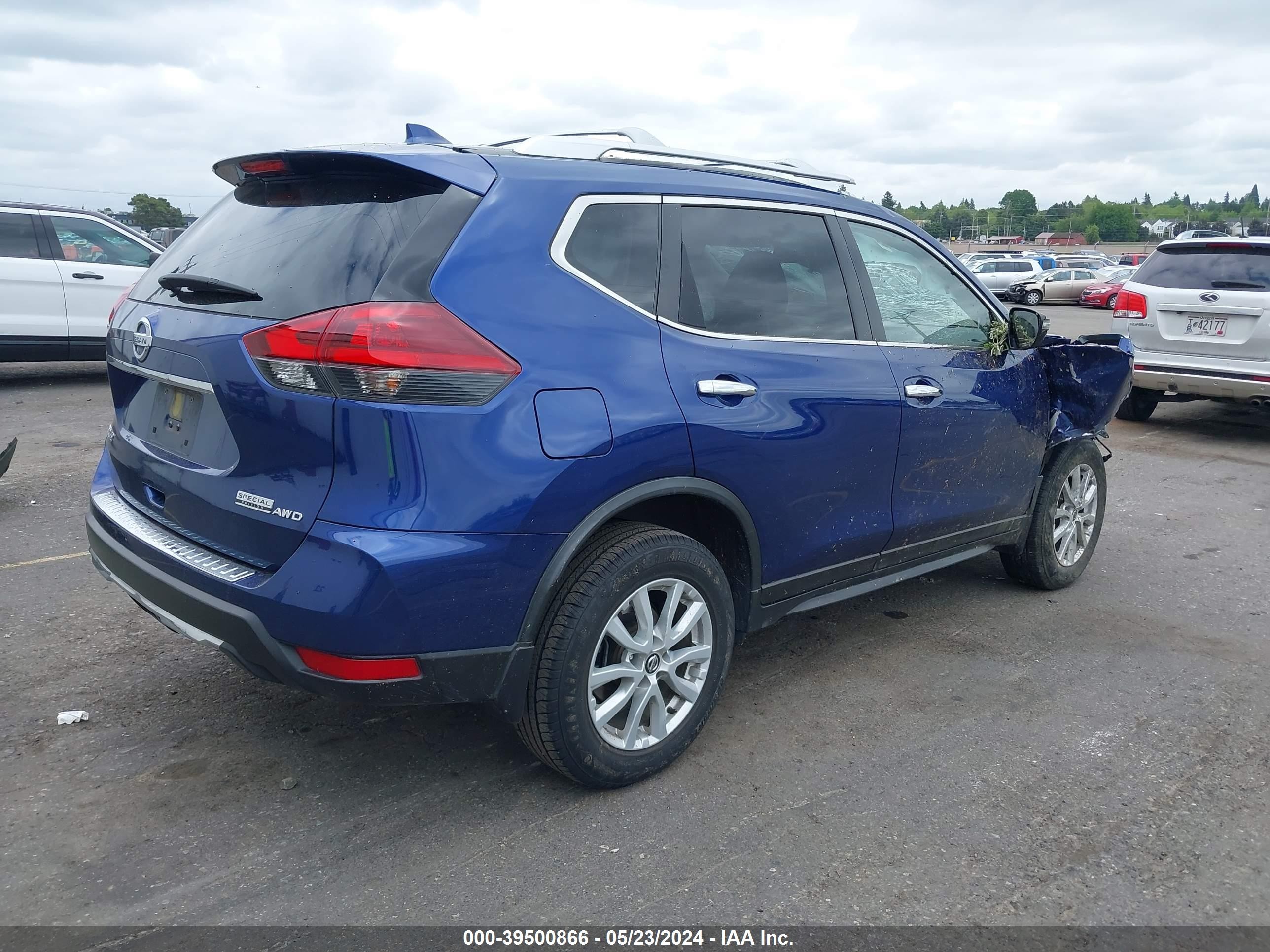 Photo 3 VIN: JN8AT2MV7KW387034 - NISSAN ROGUE 