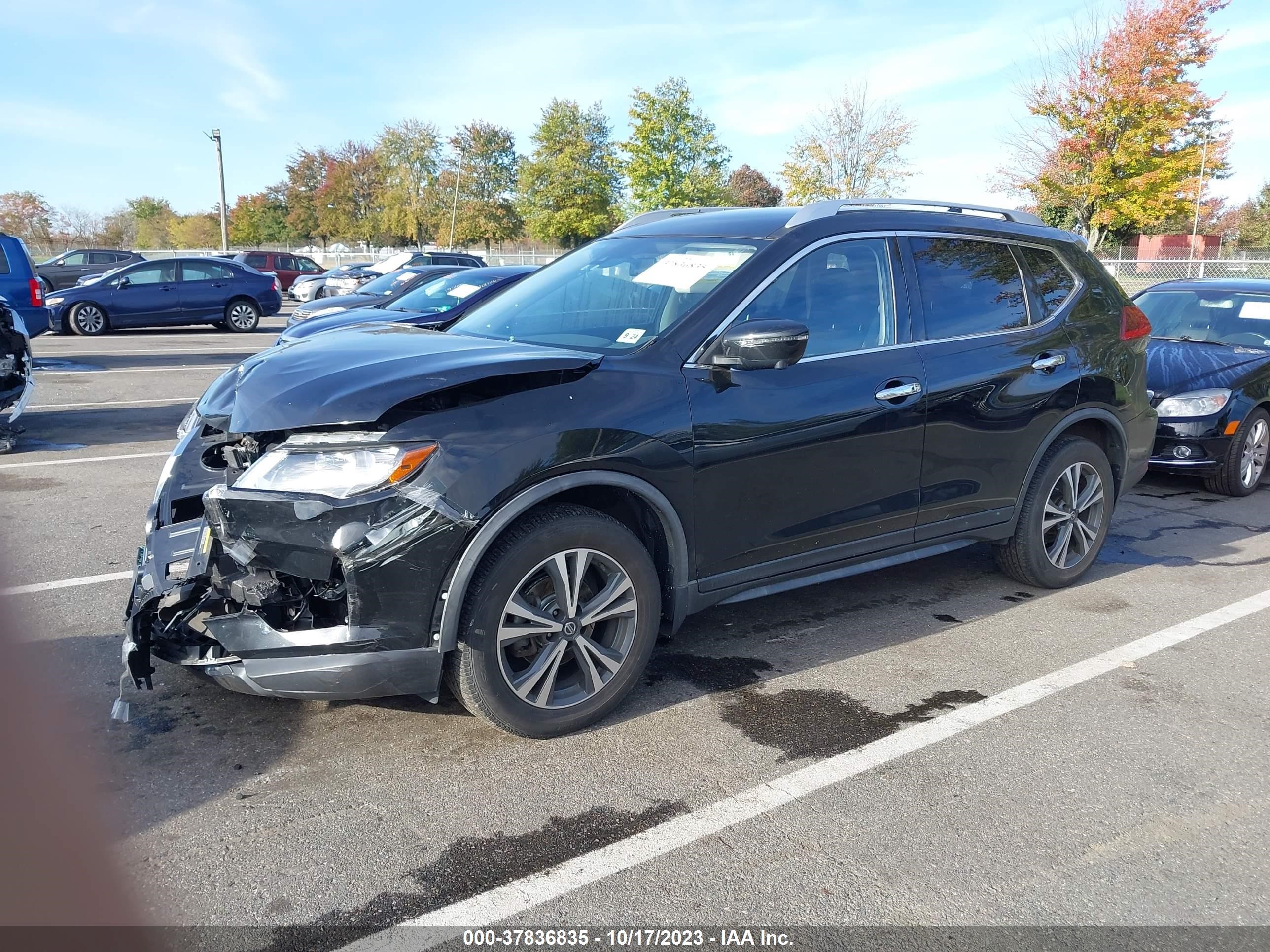 Photo 1 VIN: JN8AT2MV7KW398647 - NISSAN ROGUE 