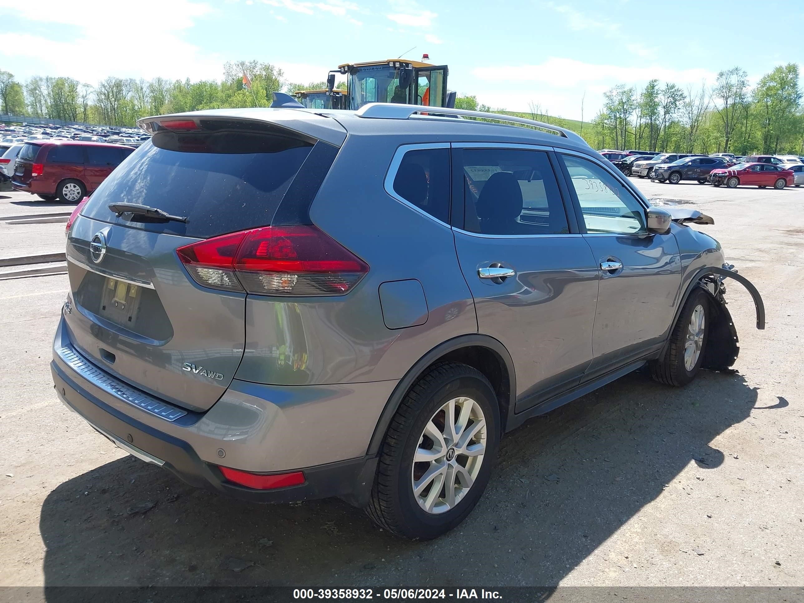 Photo 3 VIN: JN8AT2MV7LW113155 - NISSAN ROGUE 