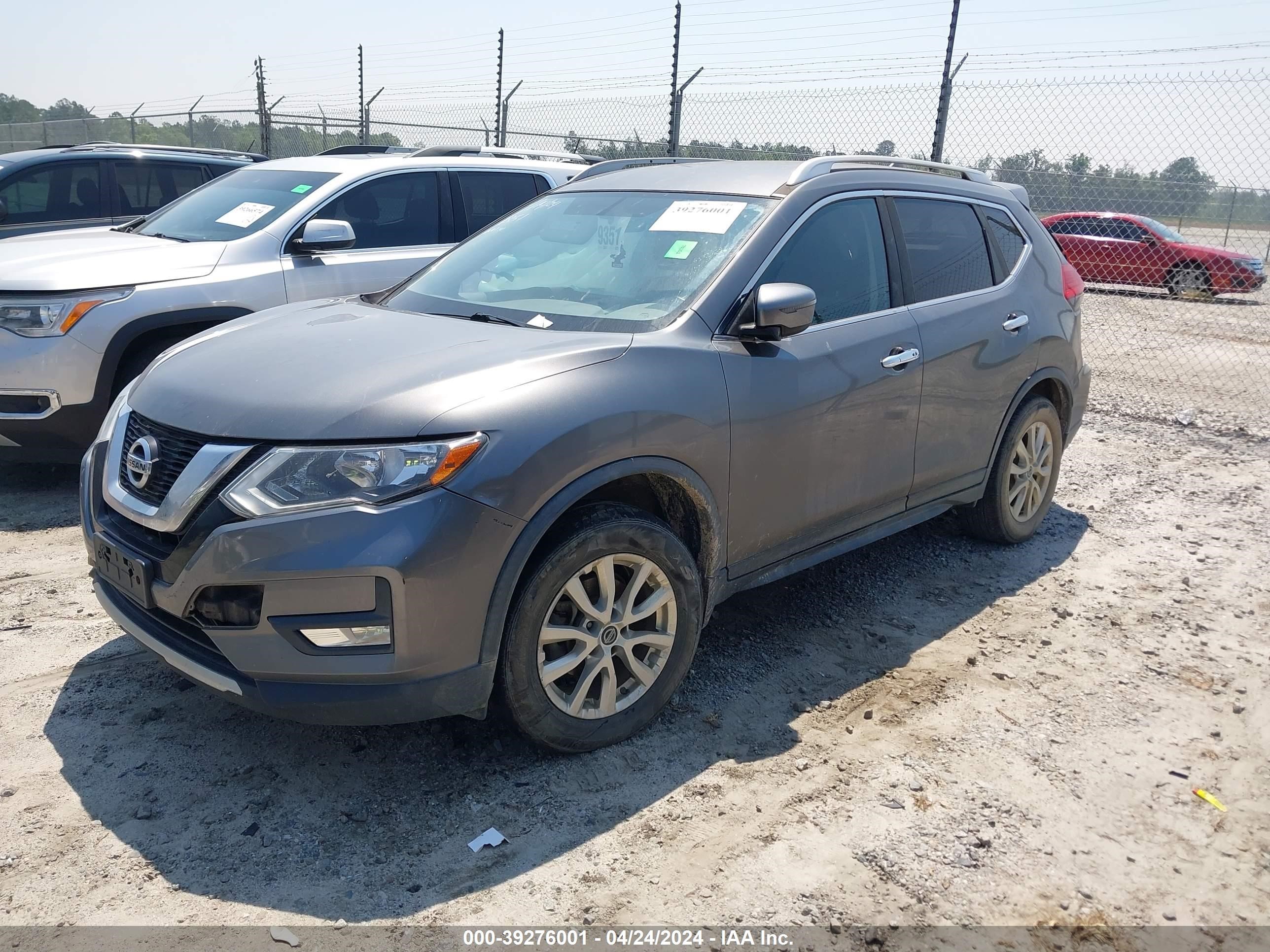 Photo 1 VIN: JN8AT2MV8HW006347 - NISSAN ROGUE 