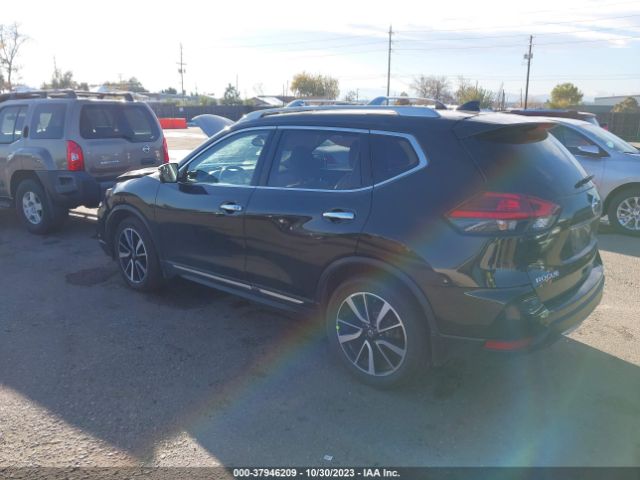 Photo 2 VIN: JN8AT2MV8HW015873 - NISSAN ROGUE 