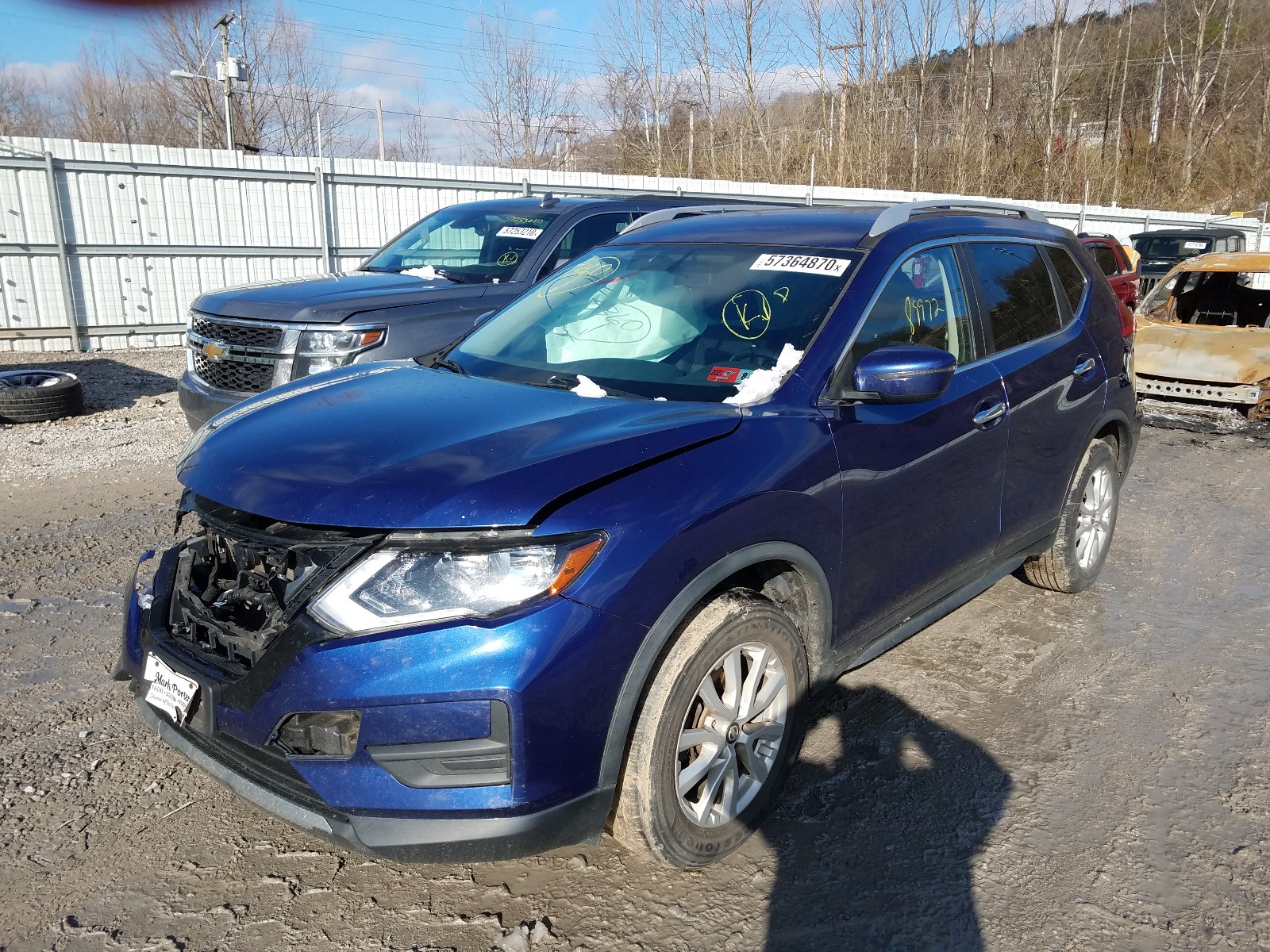 Photo 1 VIN: JN8AT2MV8HW022824 - NISSAN ROGUE 