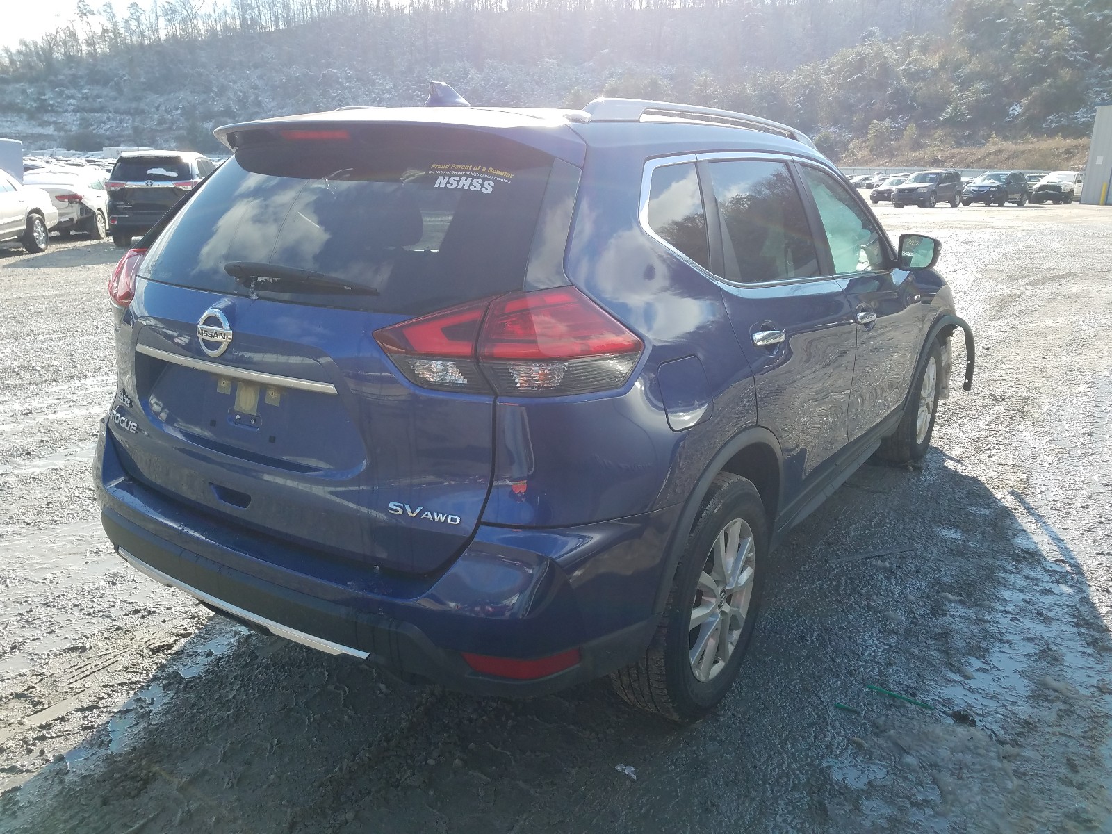 Photo 3 VIN: JN8AT2MV8HW022824 - NISSAN ROGUE 