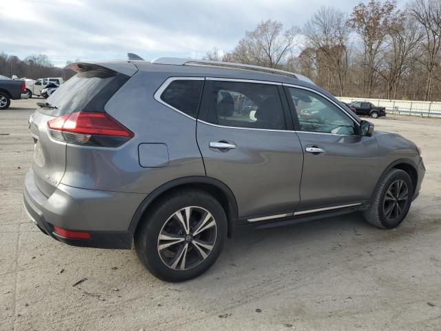 Photo 2 VIN: JN8AT2MV8HW271303 - NISSAN ROGUE 