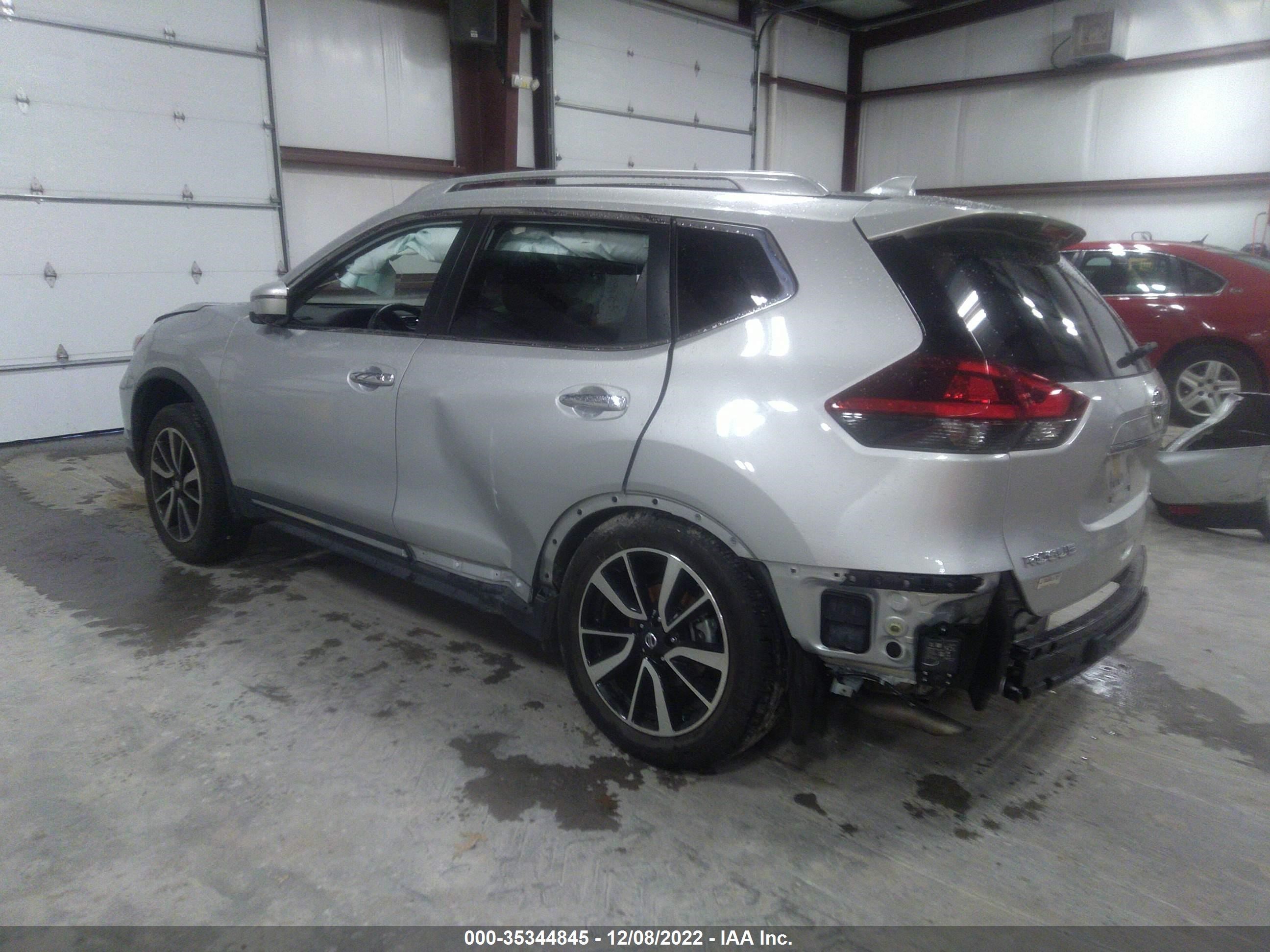 Photo 2 VIN: JN8AT2MV8JW342652 - NISSAN ROGUE 