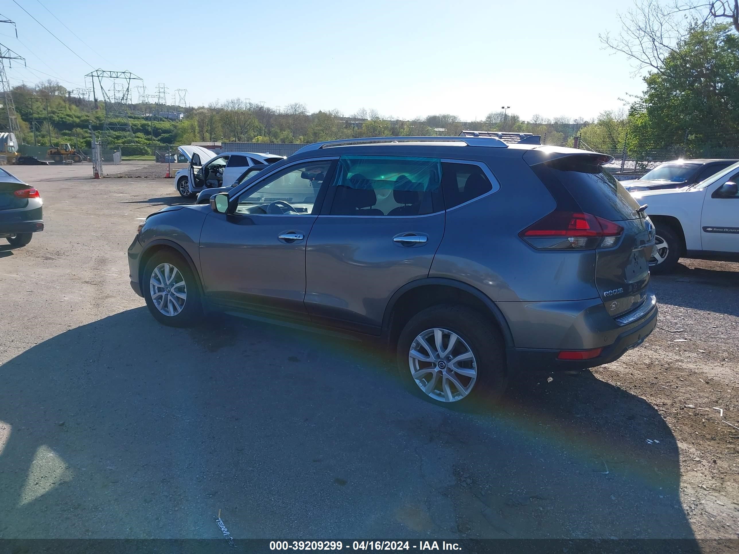 Photo 2 VIN: JN8AT2MV8KW383610 - NISSAN ROGUE 