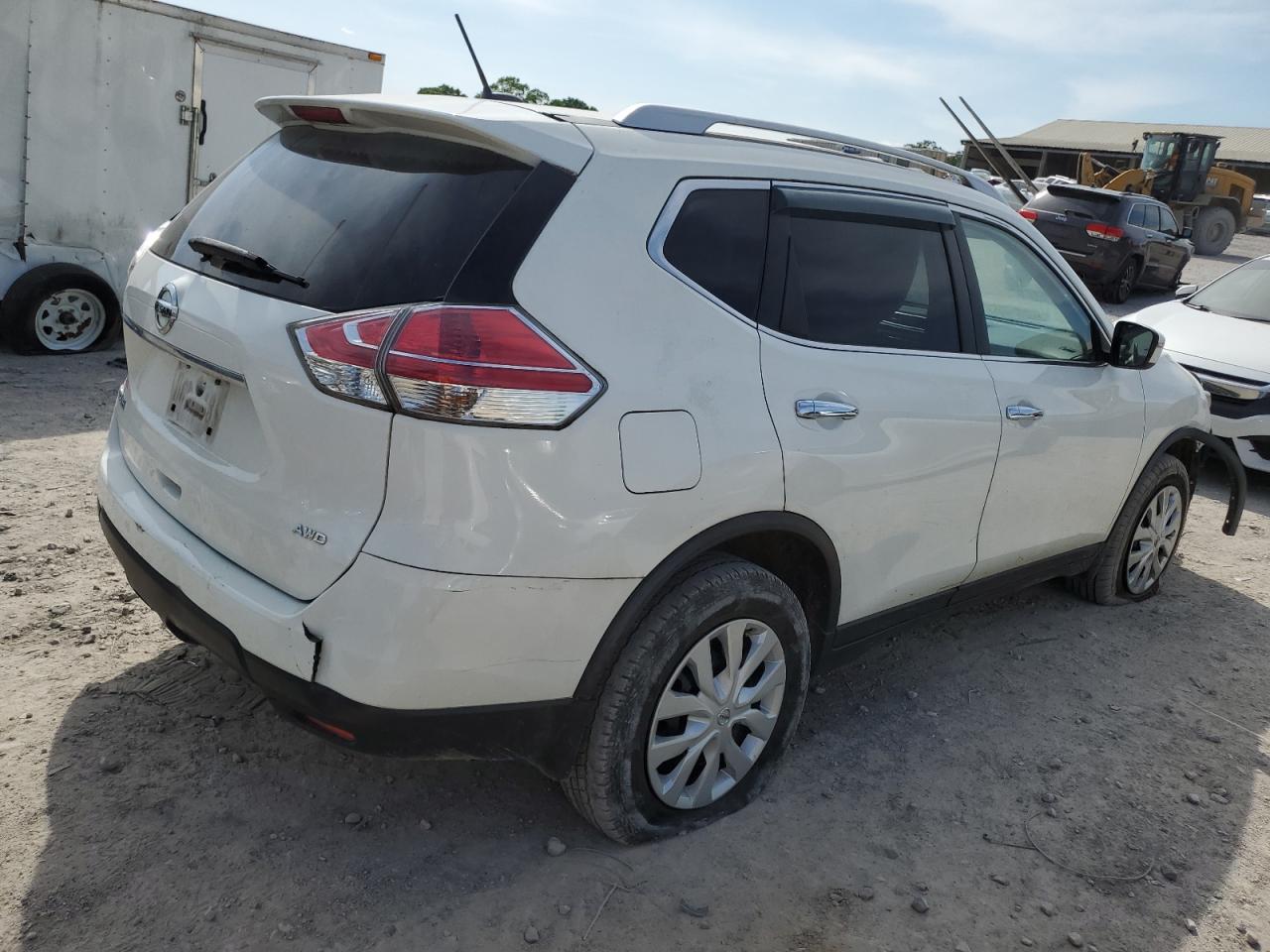 Photo 2 VIN: JN8AT2MV9GW150133 - NISSAN ROGUE 