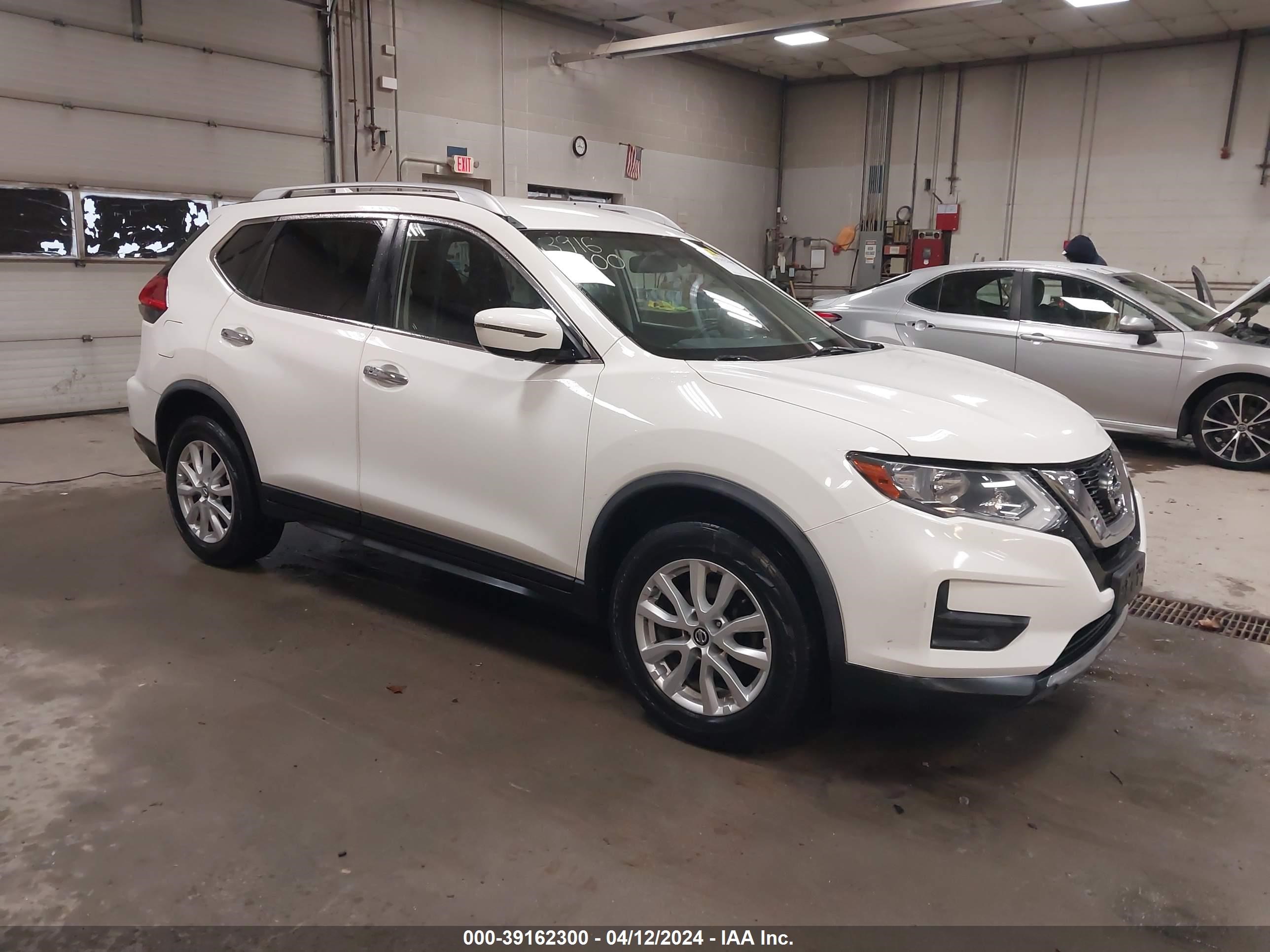 Photo 0 VIN: JN8AT2MV9HW023884 - NISSAN ROGUE 