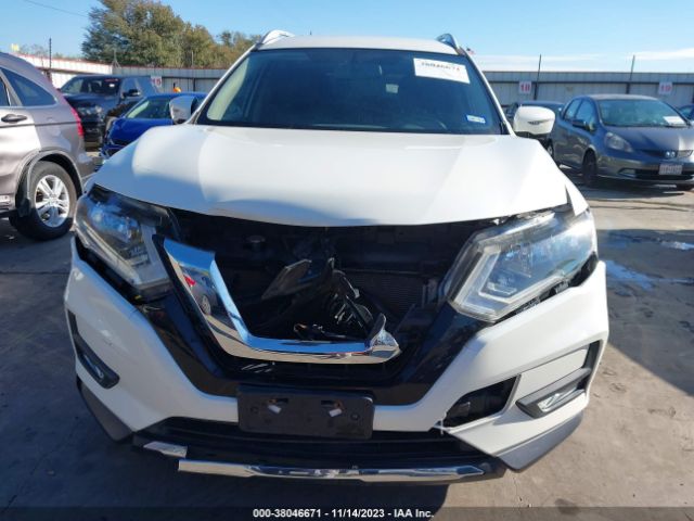 Photo 5 VIN: JN8AT2MV9HW256146 - NISSAN ROGUE 