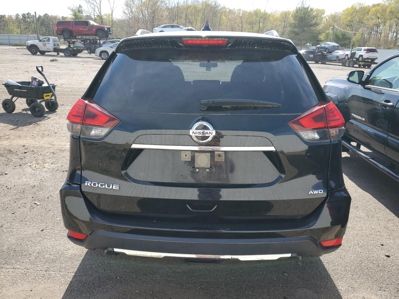 Photo 5 VIN: JN8AT2MV9HW257135 - NISSAN ROGUE 