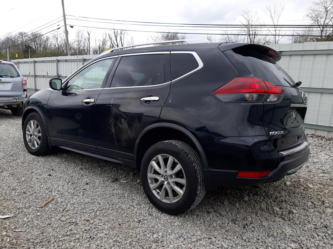 Photo 1 VIN: JN8AT2MV9JW313094 - NISSAN ROGUE 