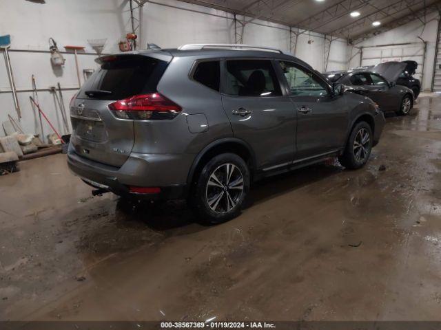 Photo 3 VIN: JN8AT2MV9JW316013 - NISSAN ROGUE 