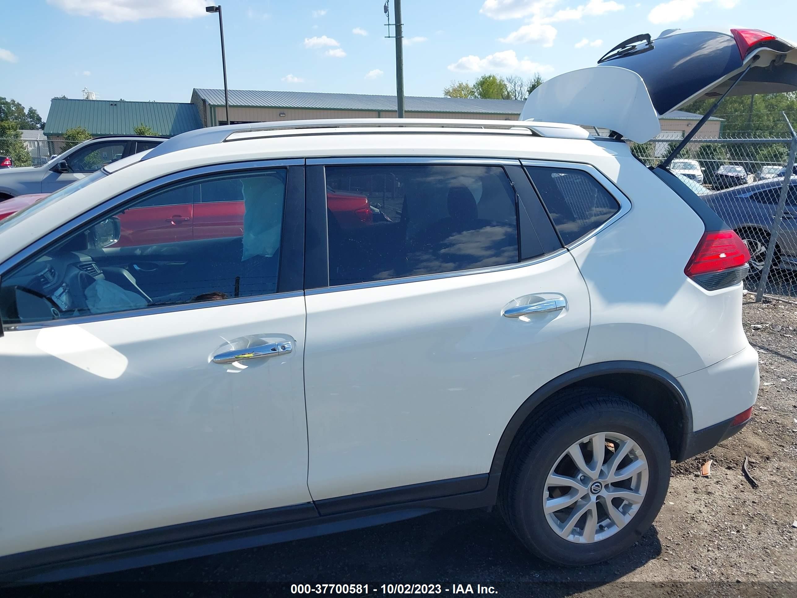 Photo 13 VIN: JN8AT2MVXHW007757 - NISSAN ROGUE 