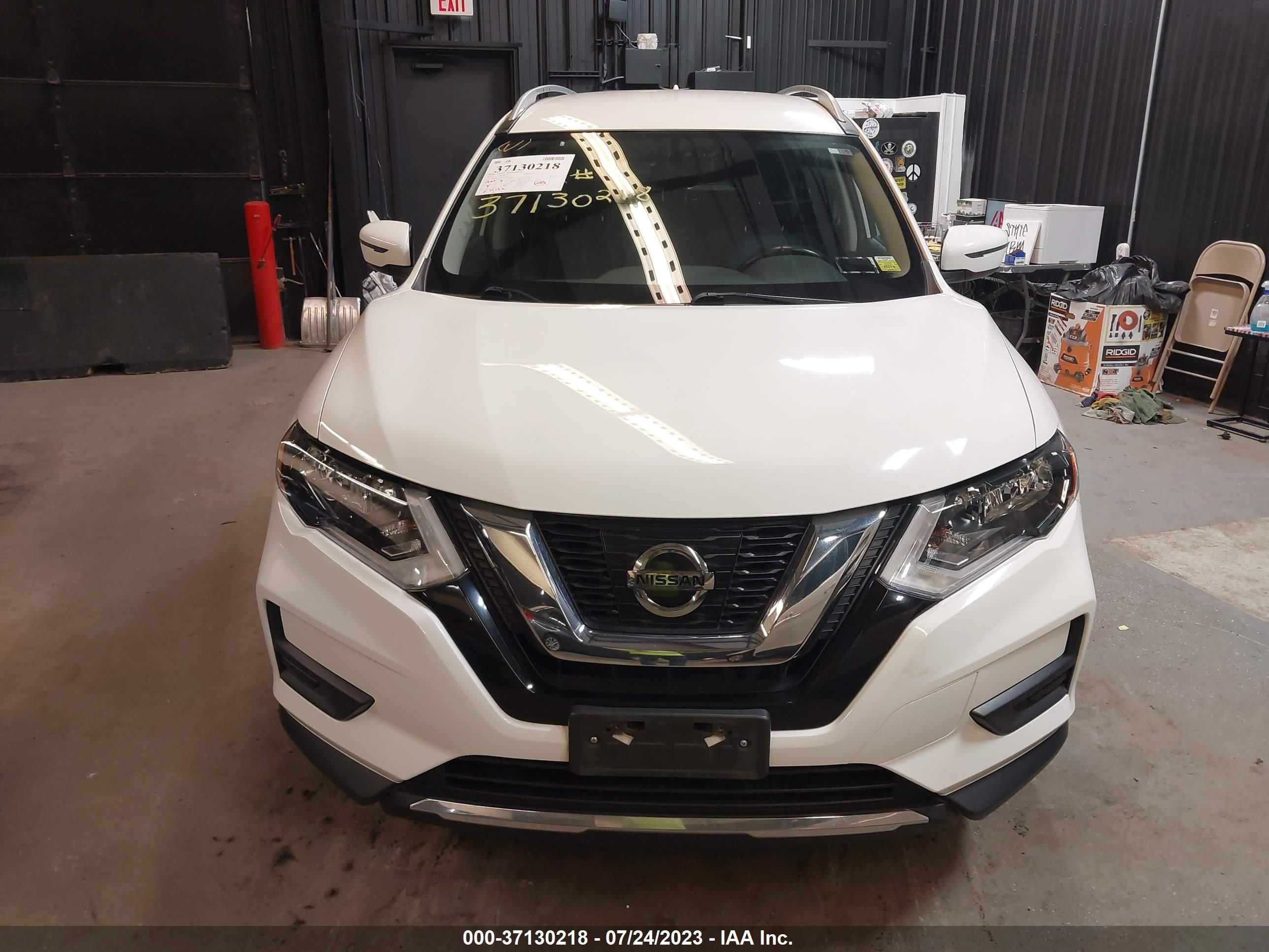 Photo 11 VIN: JN8AT2MVXHW027913 - NISSAN ROGUE 