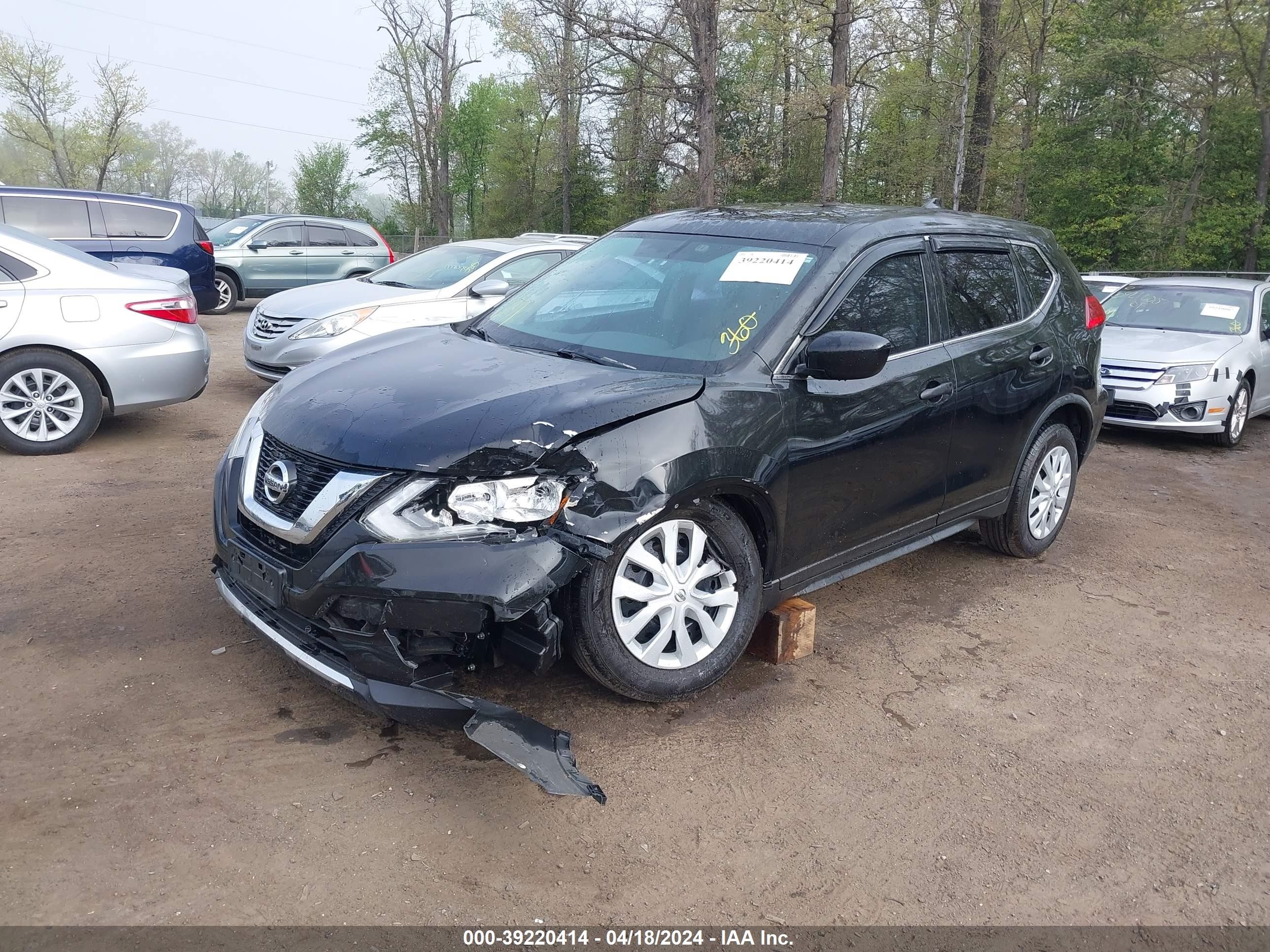 Photo 1 VIN: JN8AT2MVXHW264563 - NISSAN ROGUE 