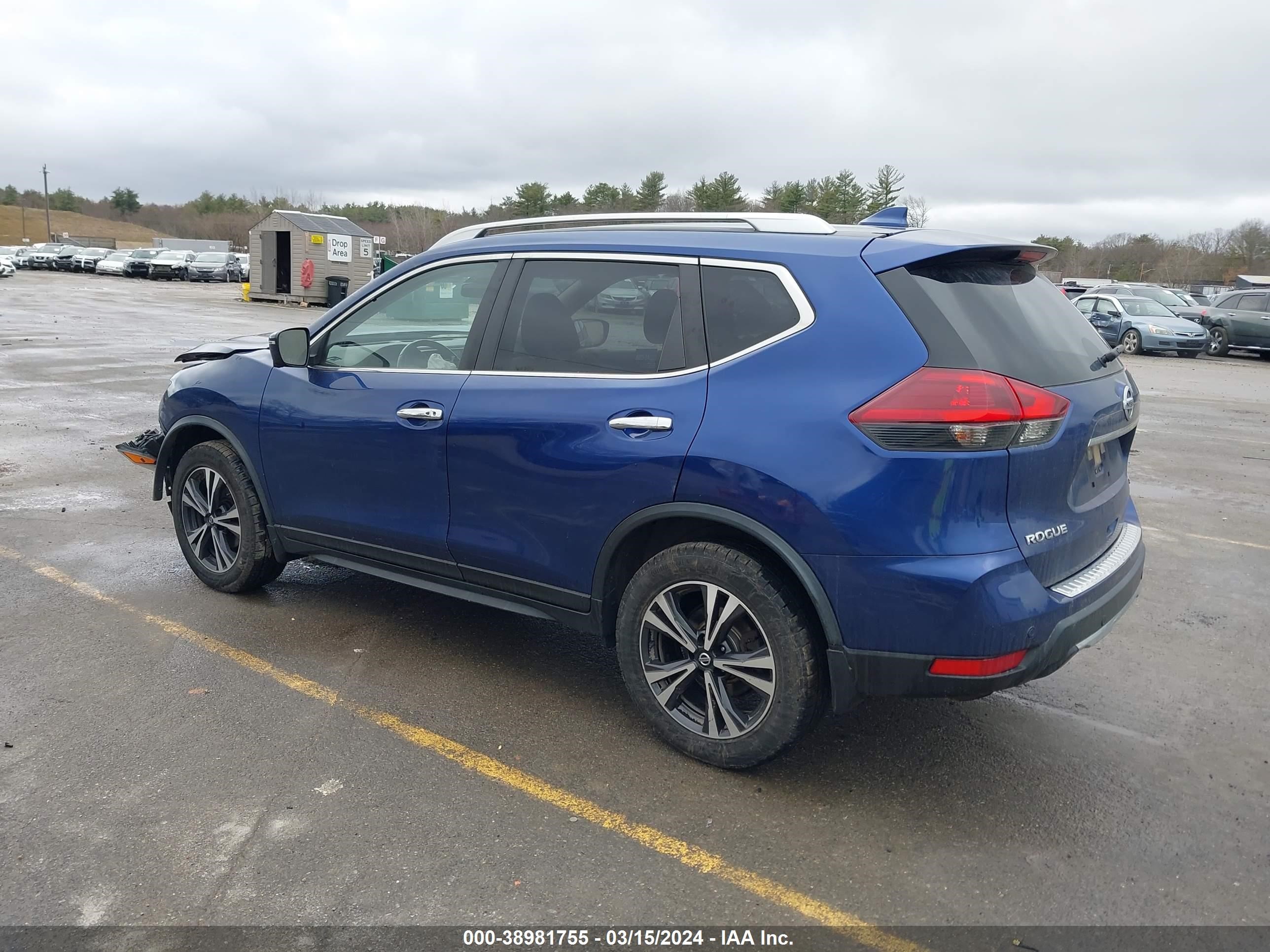 Photo 2 VIN: JN8AT2MVXKW377341 - NISSAN ROGUE 