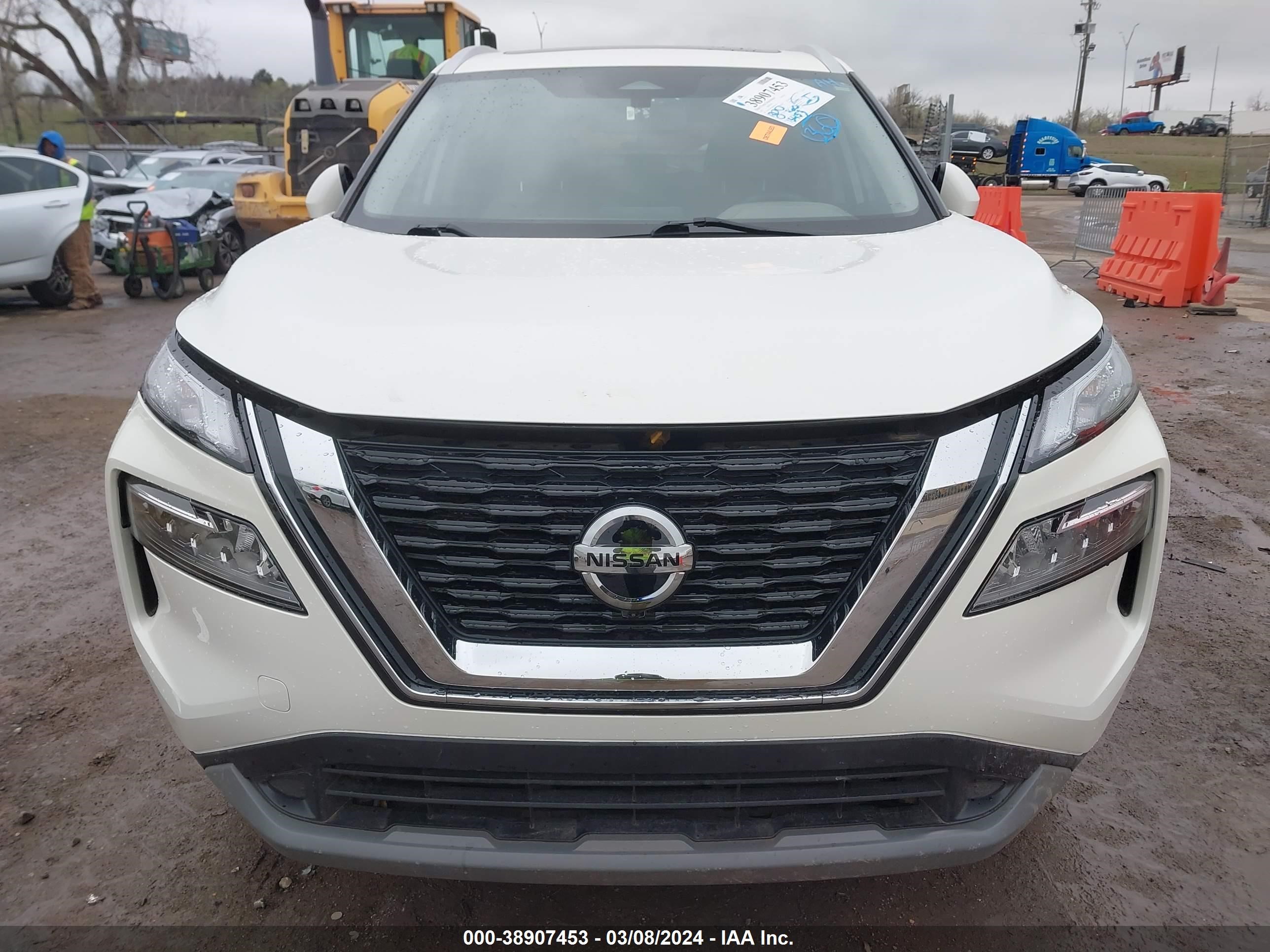 Photo 11 VIN: JN8AT3BA7MW001771 - NISSAN ROGUE 