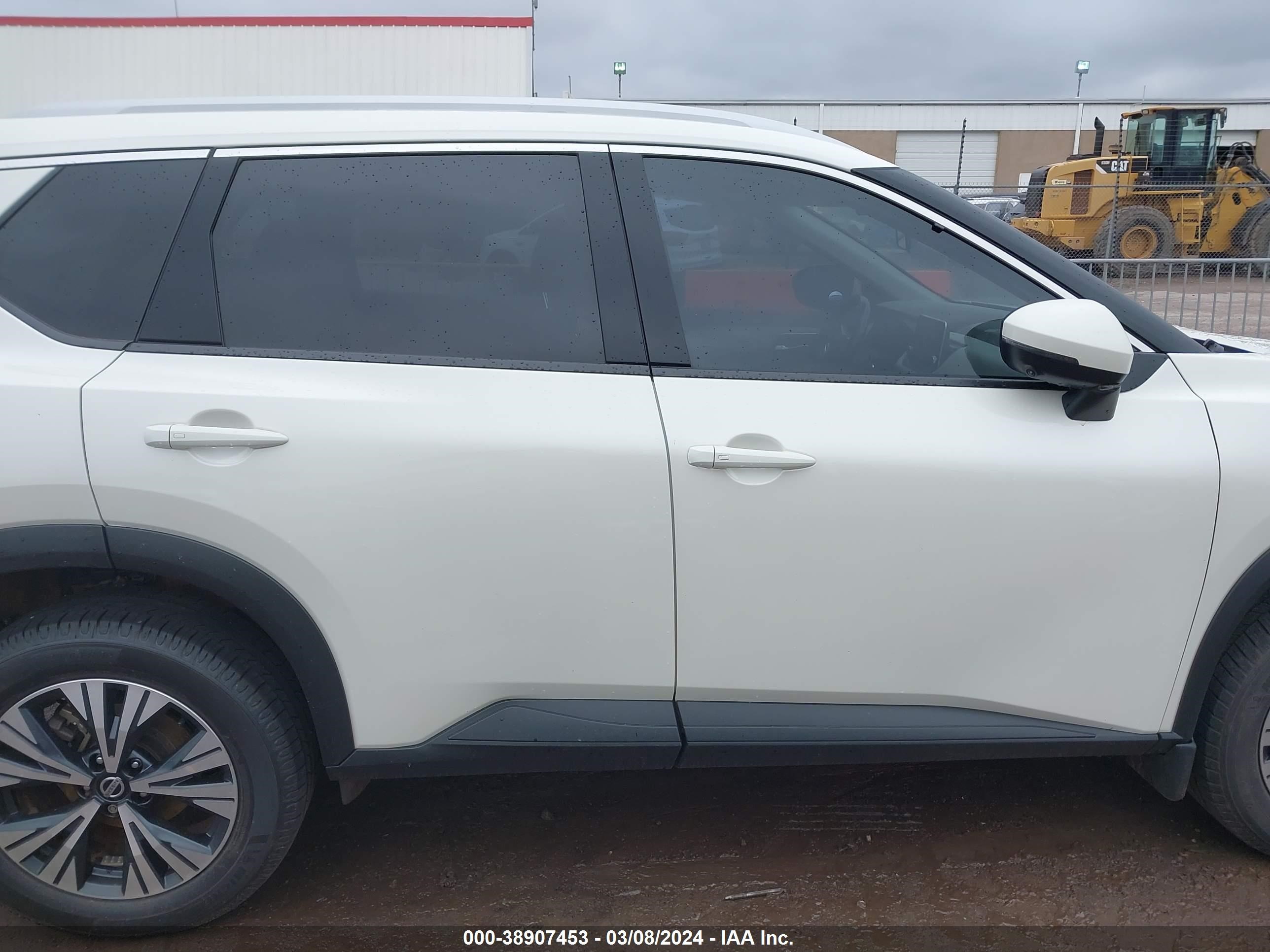 Photo 13 VIN: JN8AT3BA7MW001771 - NISSAN ROGUE 