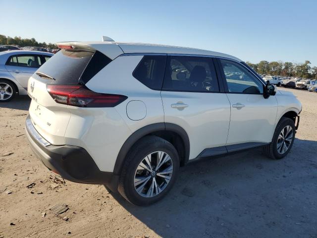 Photo 2 VIN: JN8AT3BA9MW012531 - NISSAN ROGUE SV 