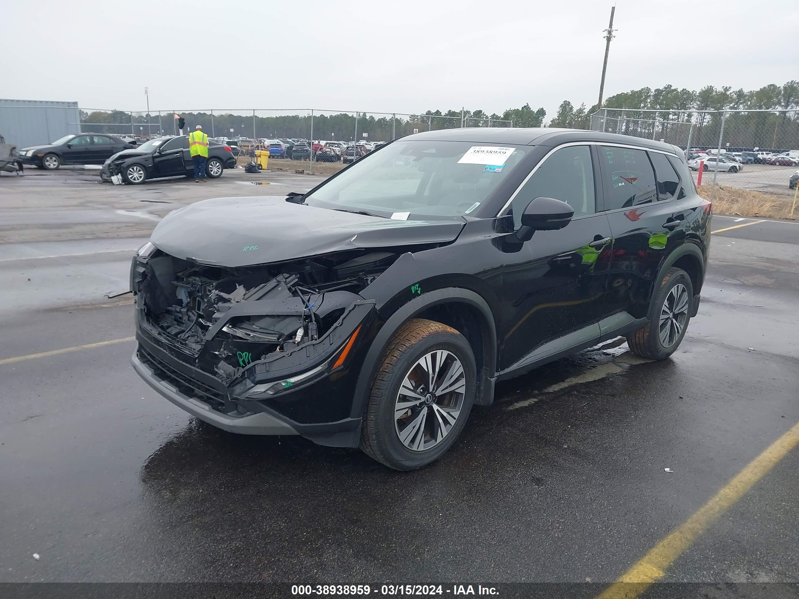 Photo 1 VIN: JN8AT3BB3MW214032 - NISSAN ROGUE 